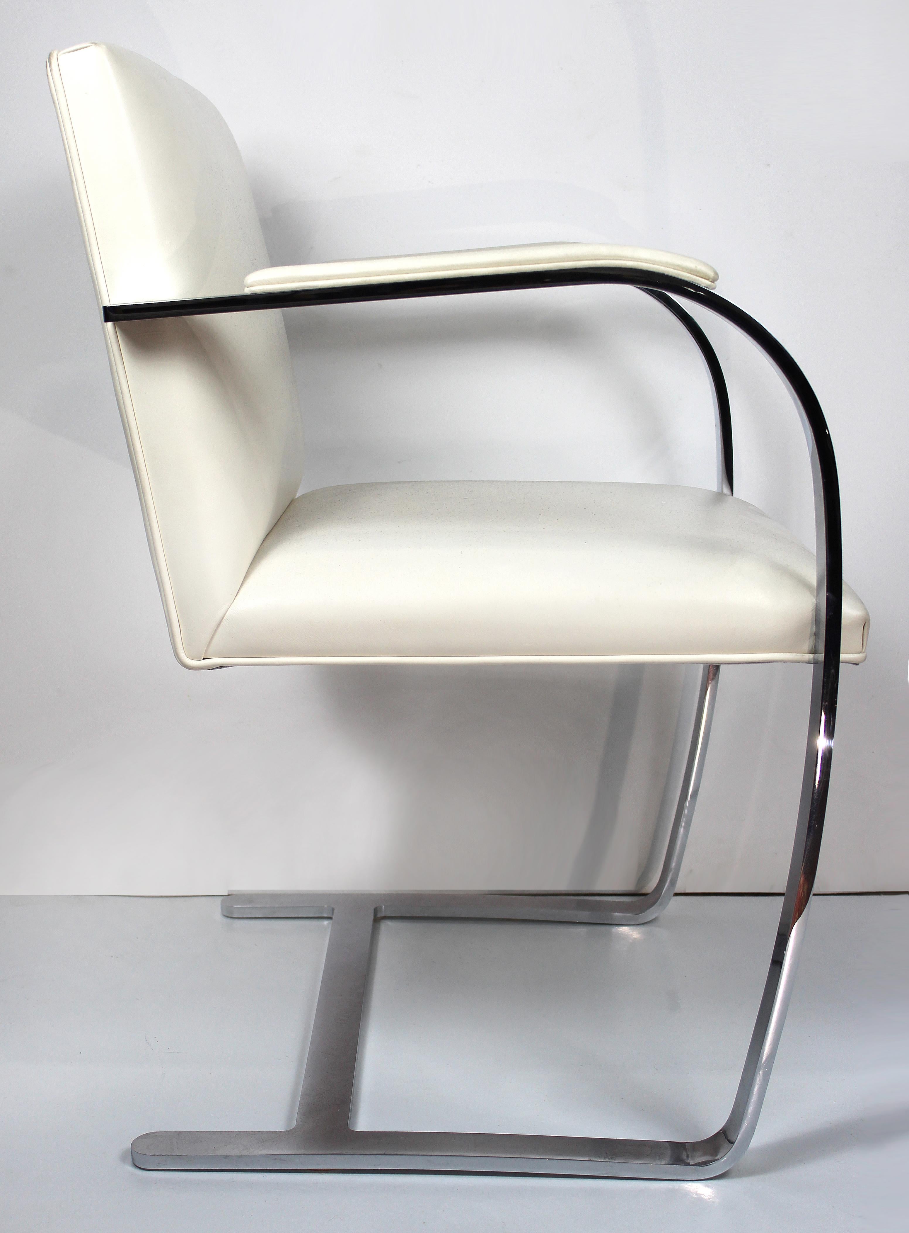 Mies Van Der Rohe, Knoll Flat Bar Brno Chairs, Eggshell White Leather, Set of 4 In Good Condition In Miami, FL