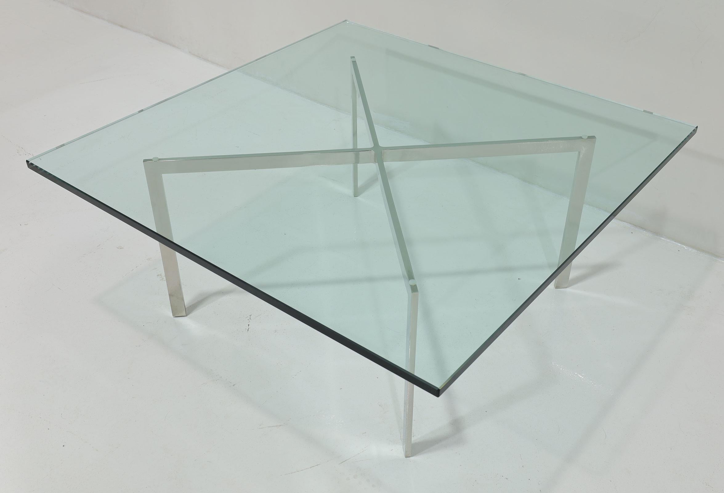 Mies Van Rohe für Knoll Barcelona Cocktailtisch im Zustand „Gut“ im Angebot in Dallas, TX