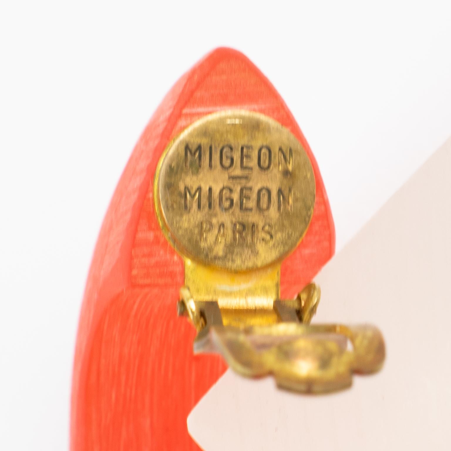 Migeon et Migeon Orange Carved Clip-on Earrings For Sale 3