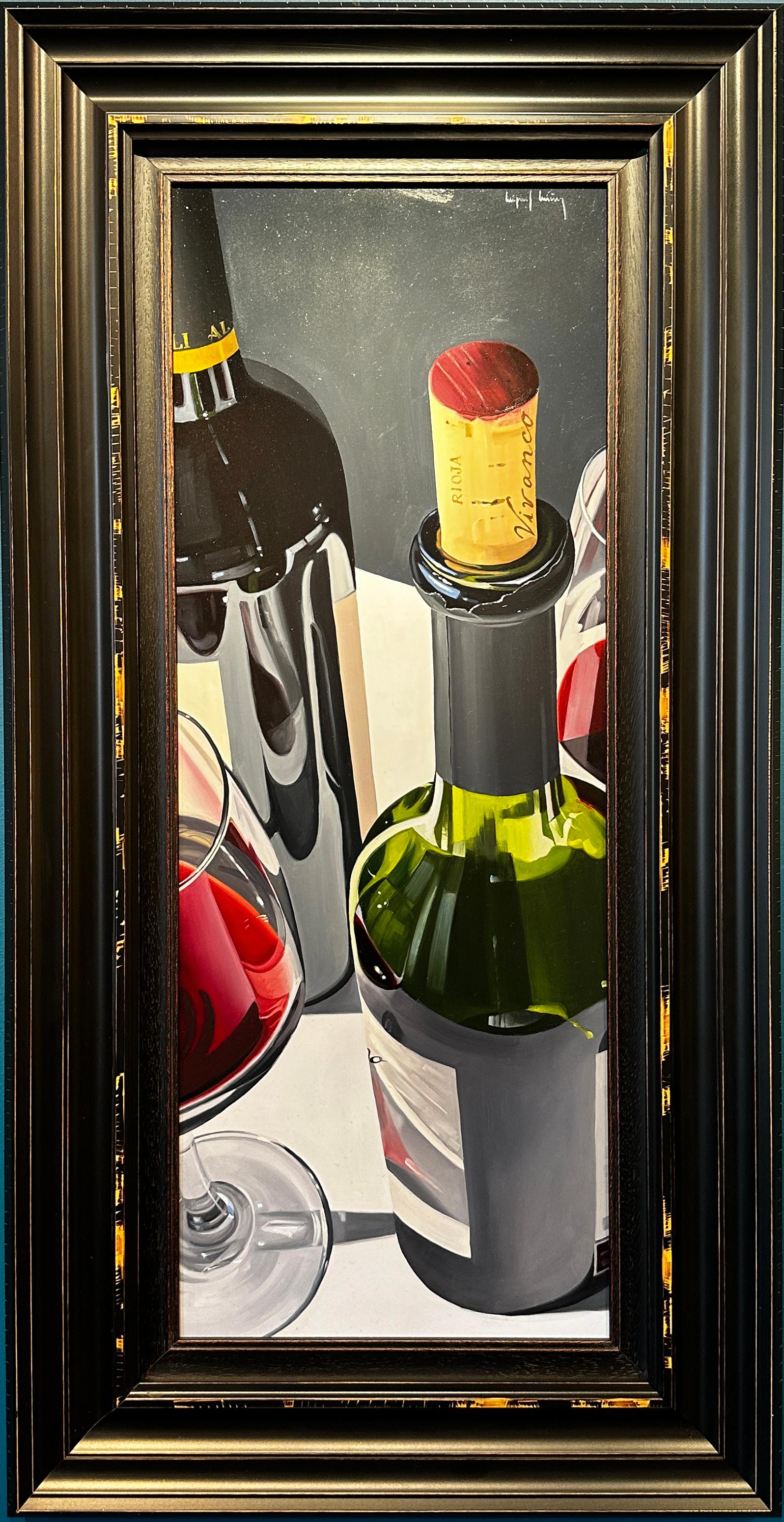 'Un bicchiere o due I' Quadro contemporaneo di natura morta, bottiglia di vino rosso e bicchieri - Painting di Miguel Angel Nuñez