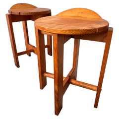 Sgabello in pino Miguel Arruda Coppia di sgabelli in legno massiccio Design brutalista Portogallo anni '70