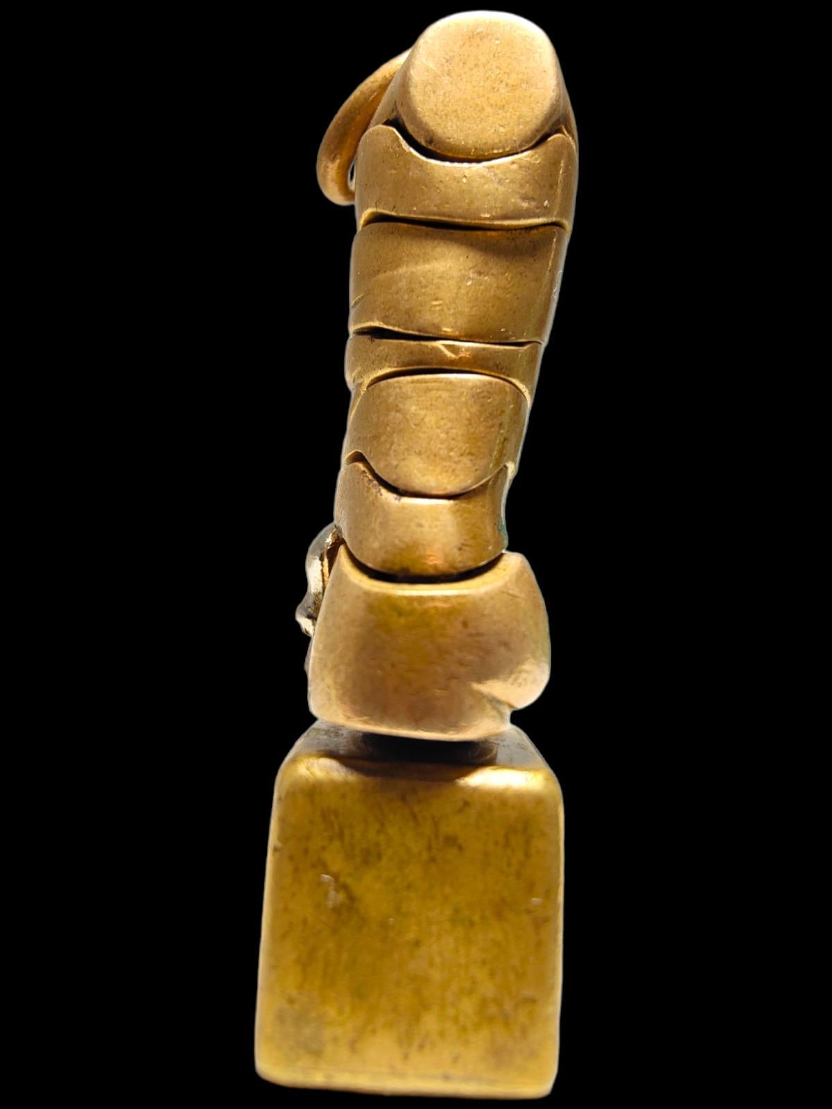 Bronze Pendentif Miguel Berrocal, bronze Micro David Off 1971 en vente