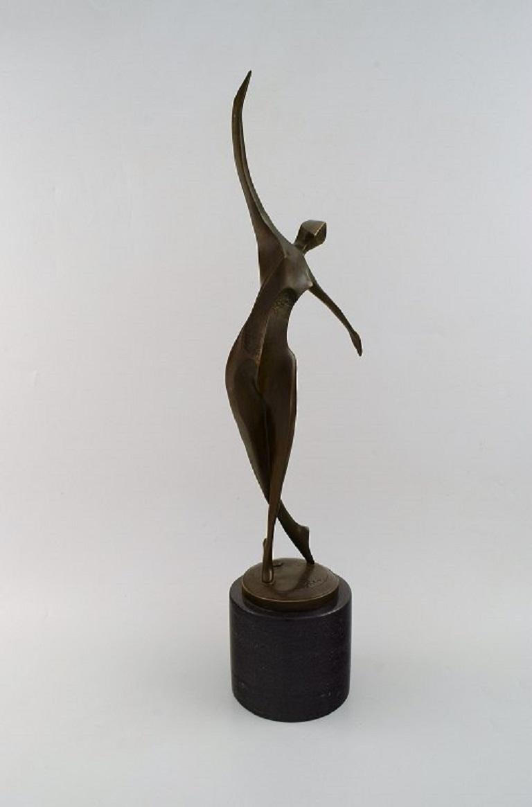 Moderne Miguel Fernando Lopez (Milo). Sculpteur portugais. Sculpture féminine moderniste en vente