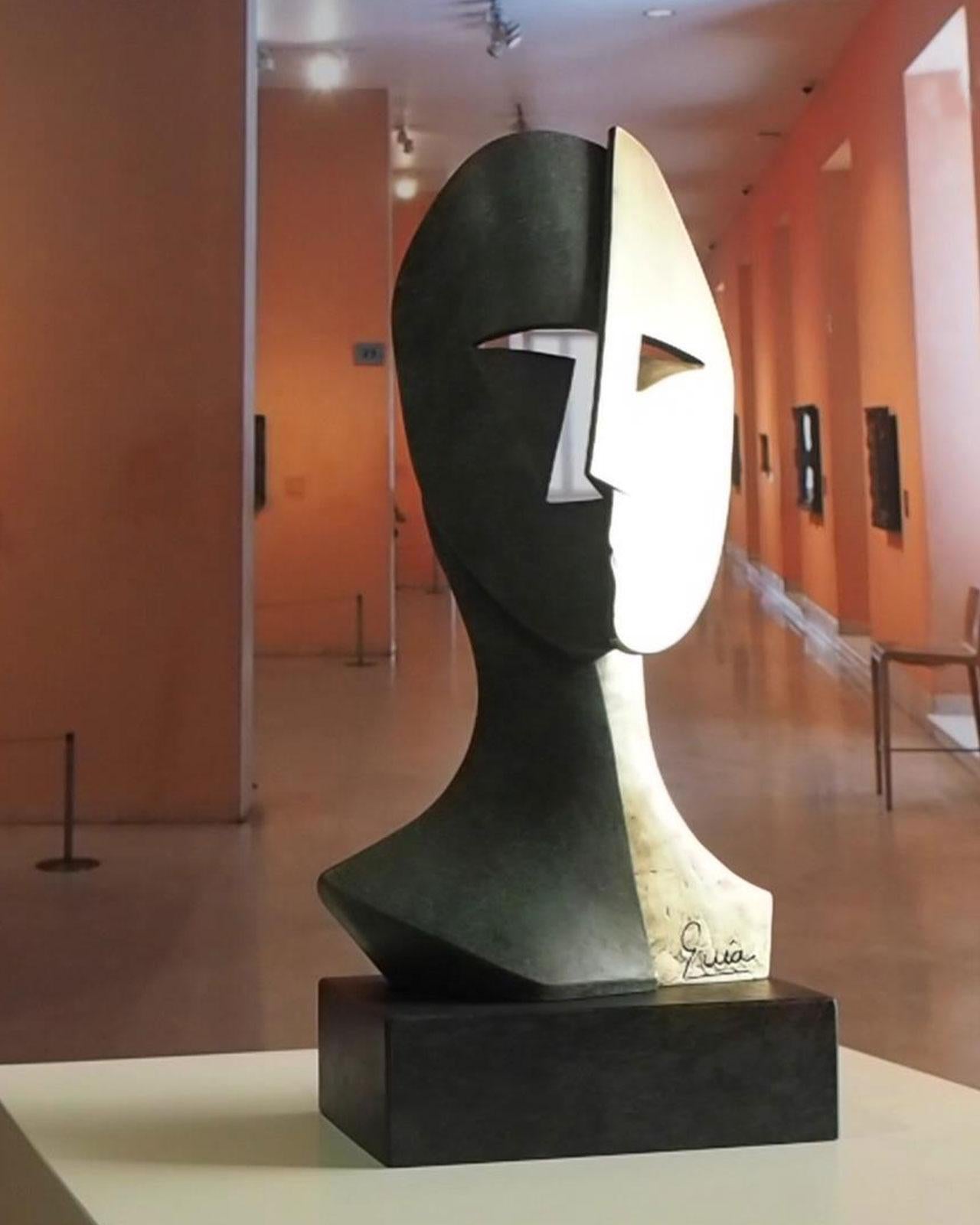 Big Cubiste Mask - Miguel Guía Cubist Bronze layer Sculpture 12