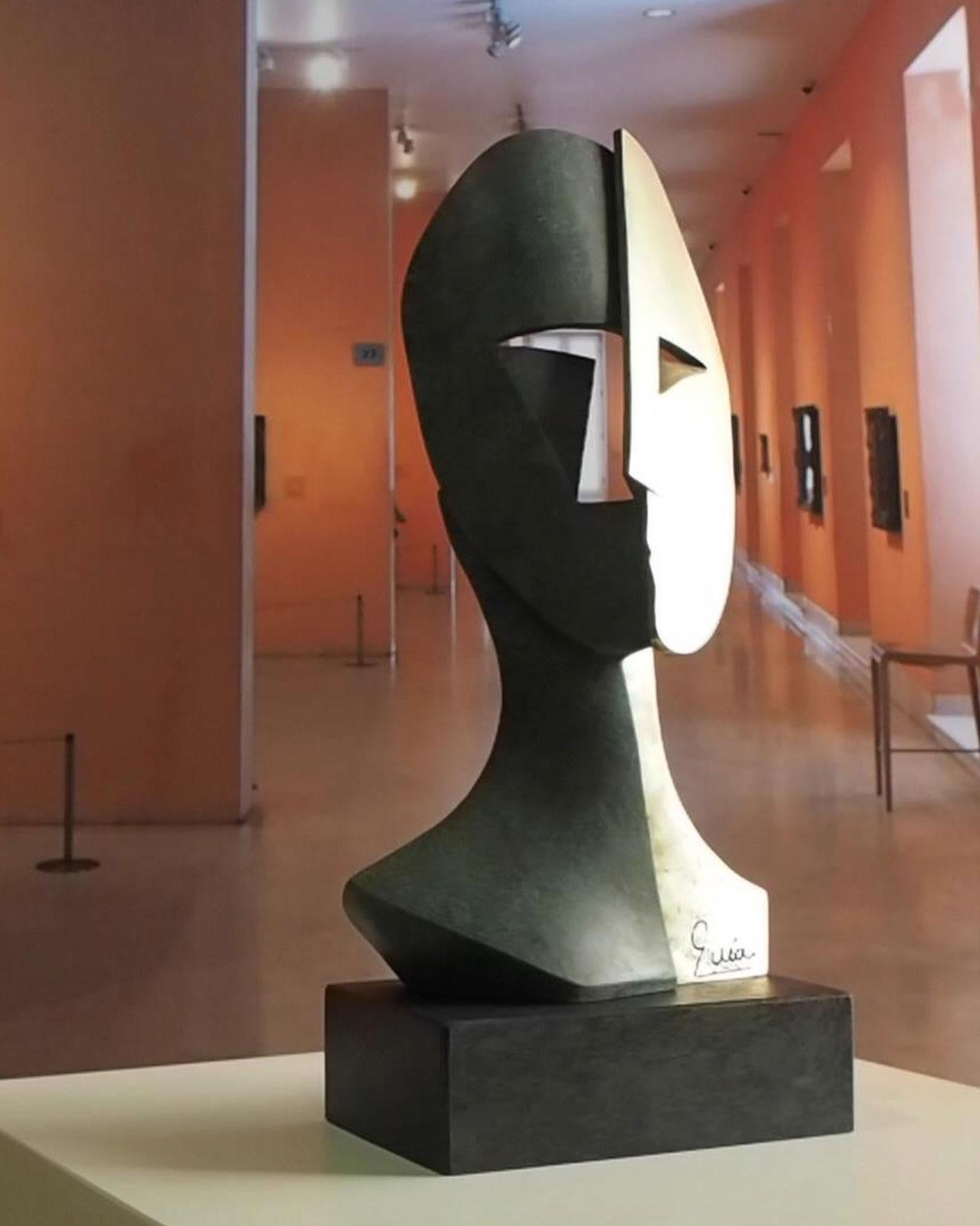 Big Cubiste Mask - Miguel Guía Cubist Bronze layer Sculpture 12