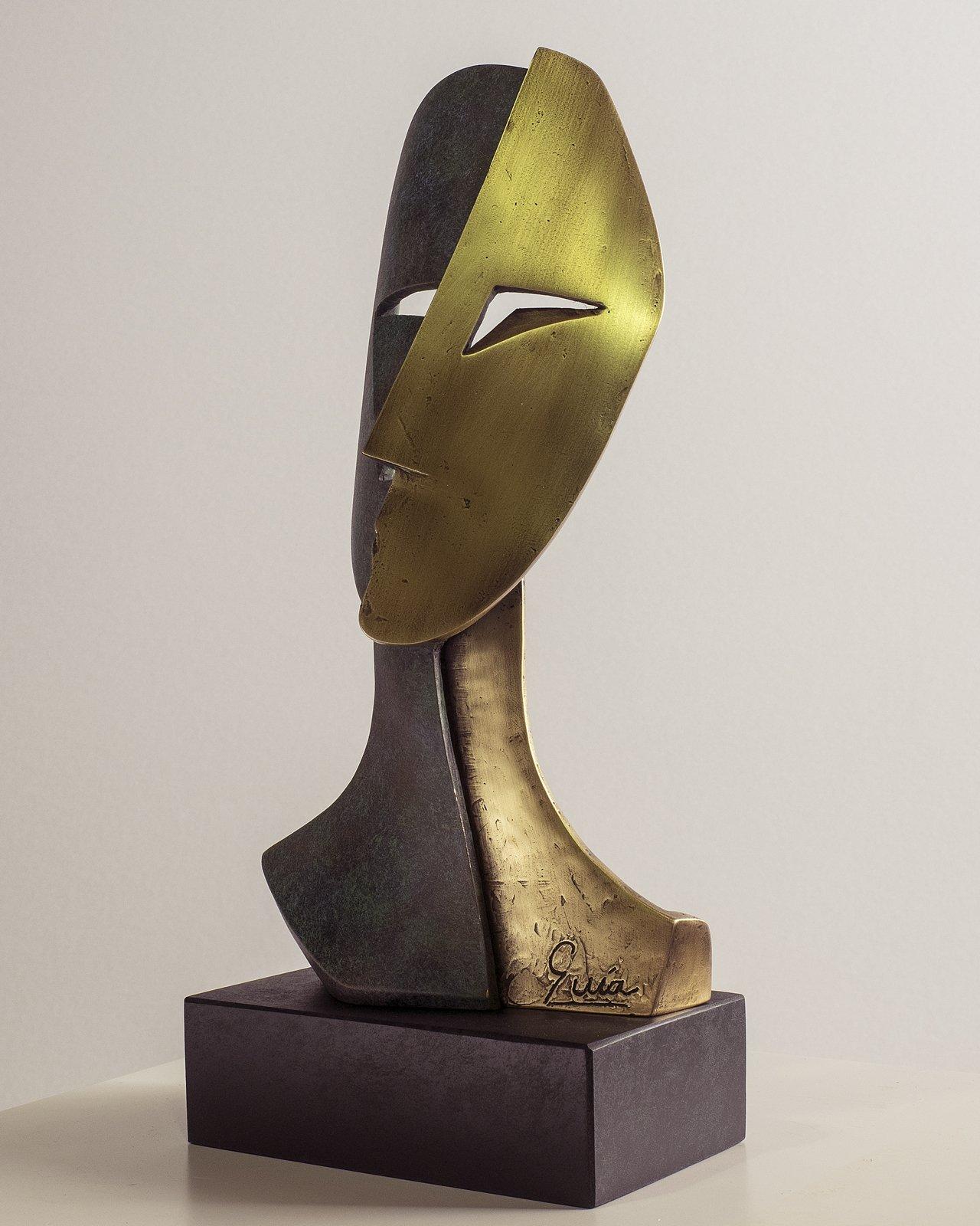 Big Cubiste Mask - Miguel Guía Cubist Bronze layer Sculpture 7