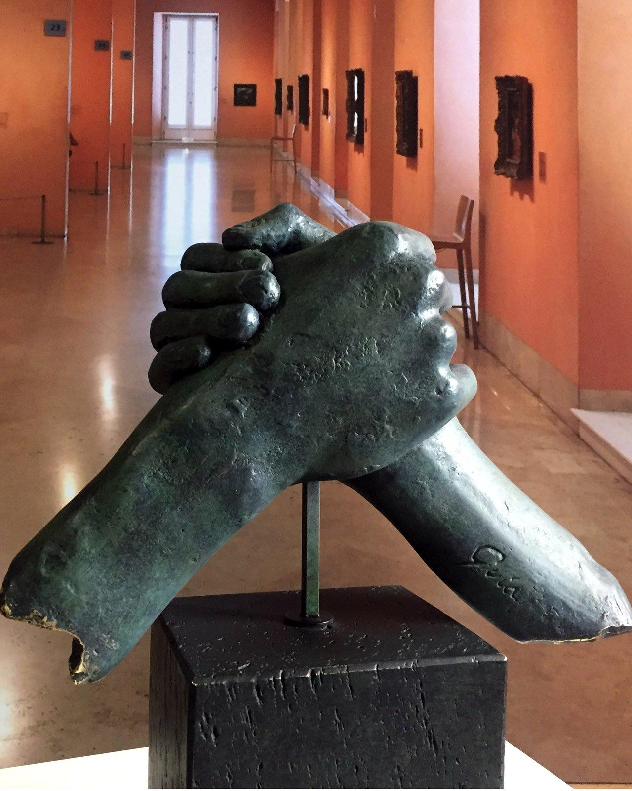 Brothers - Miguel Guía Realist Bronze layer Sculpture For Sale 1