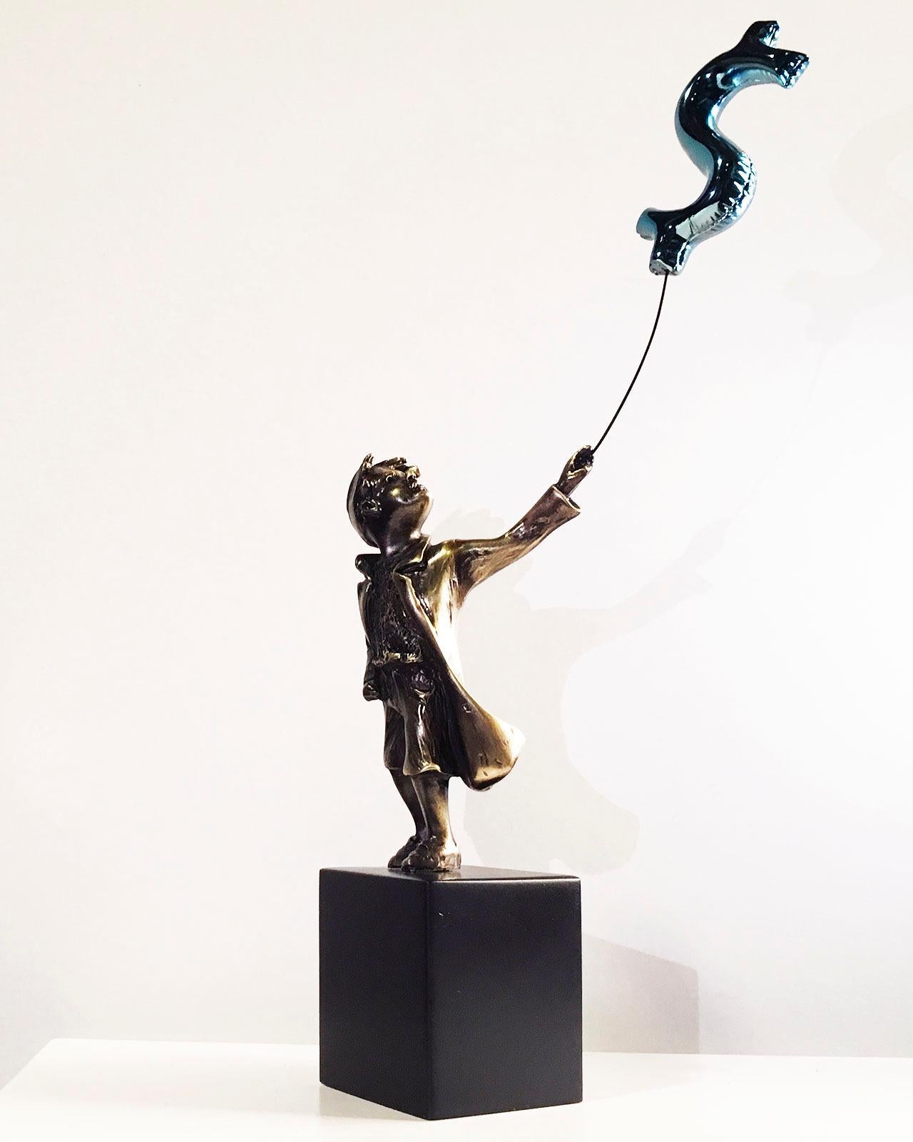 Child with balloon dollar Big – Miguel Guía Street Art Cast bronze Sculpture 3