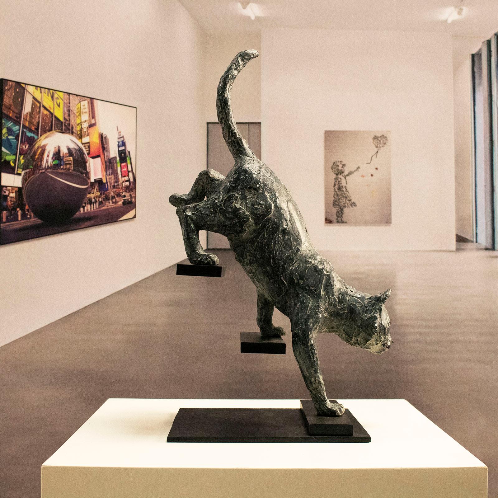 Feline stealth – Miguel Guía Impressionist Bronze Sculpture 7