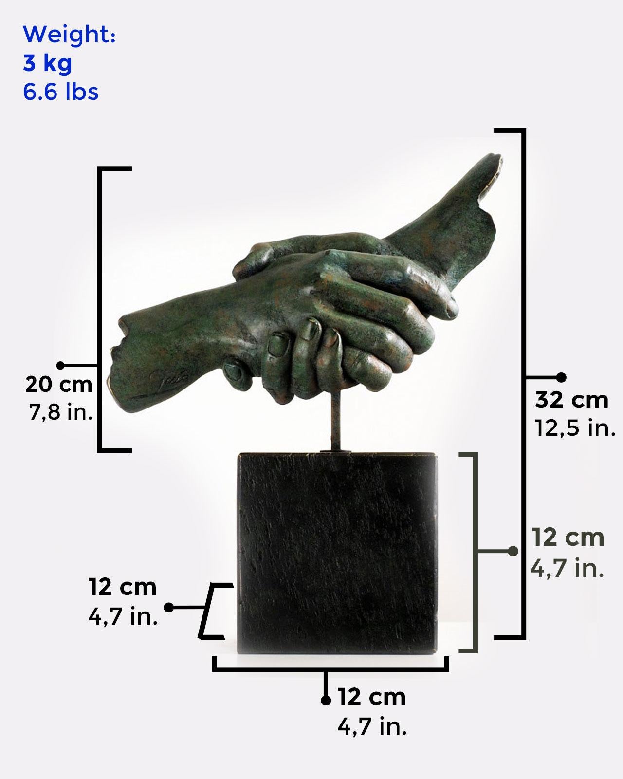 Friendship - Miguel Guía Realism Bronze layer Sculpture For Sale 1