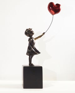 Girl with red balloon - Miguel Guía Street Art Cast bronze Sculpture