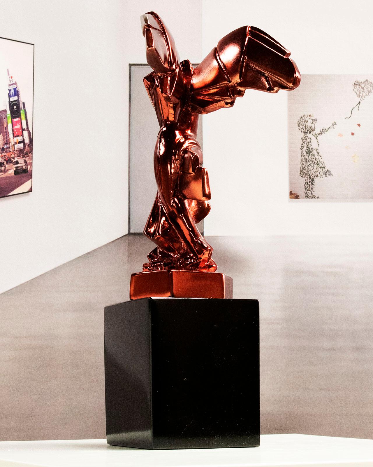 Harmonie of Samothrace Fire red - Miguel Guía Cubist Bronze layer Sculpture For Sale 10