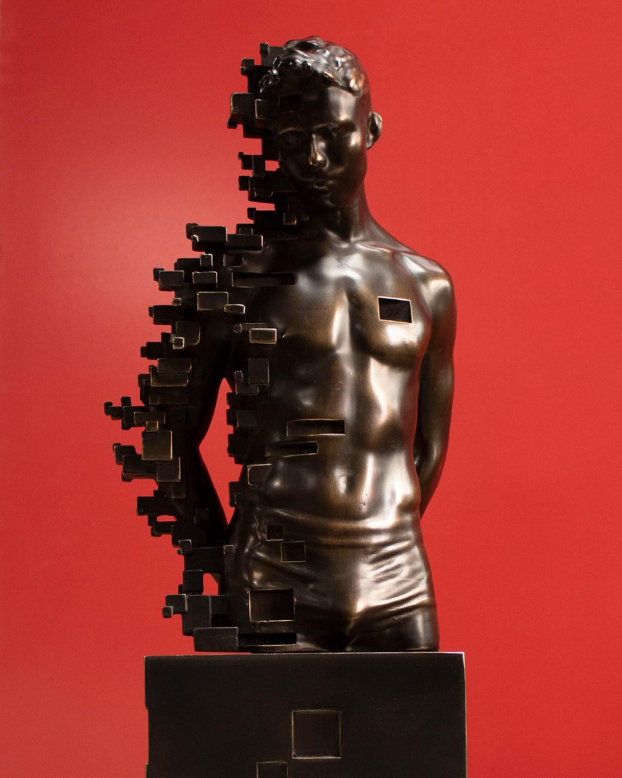 Pixelated young torso - Miguel Guia Modern Bronze layer Sculpture For Sale 8