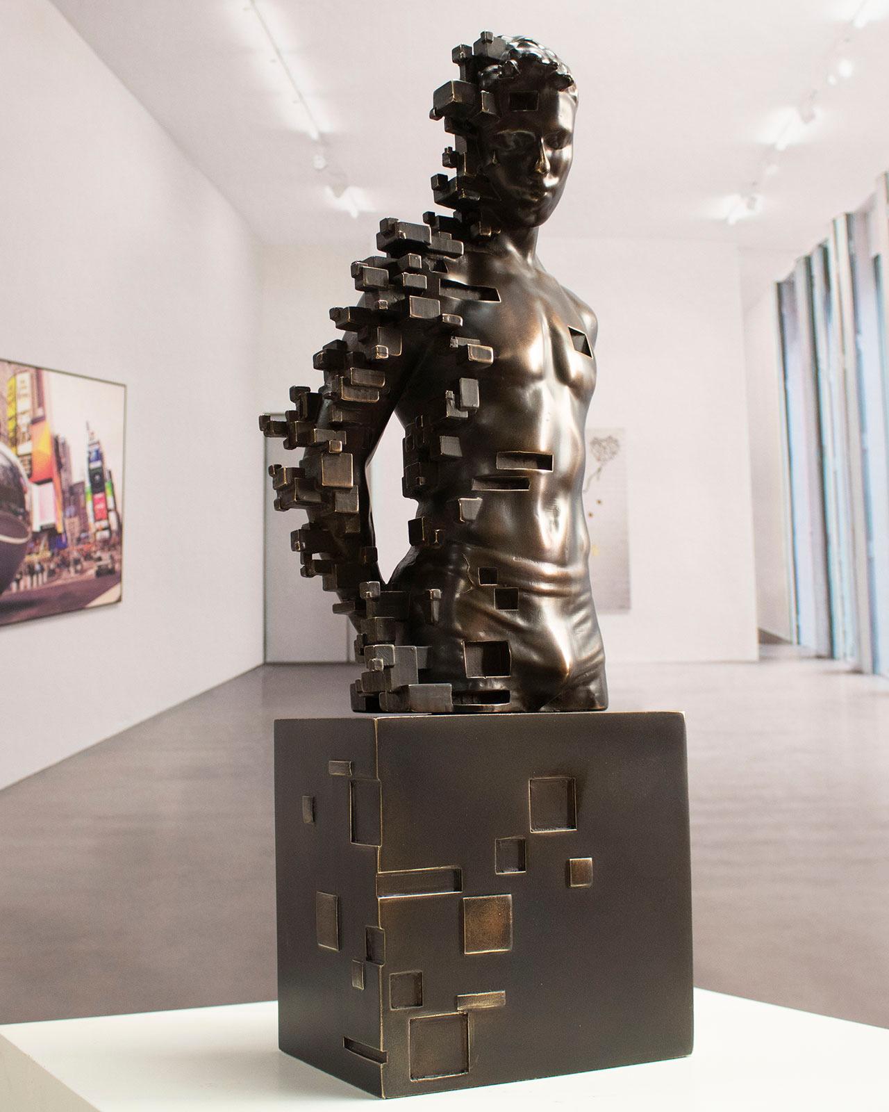 Pixelated young torso - Miguel Guia Modern Bronze layer Sculpture - Gold Figurative Sculpture by Miguel Guía