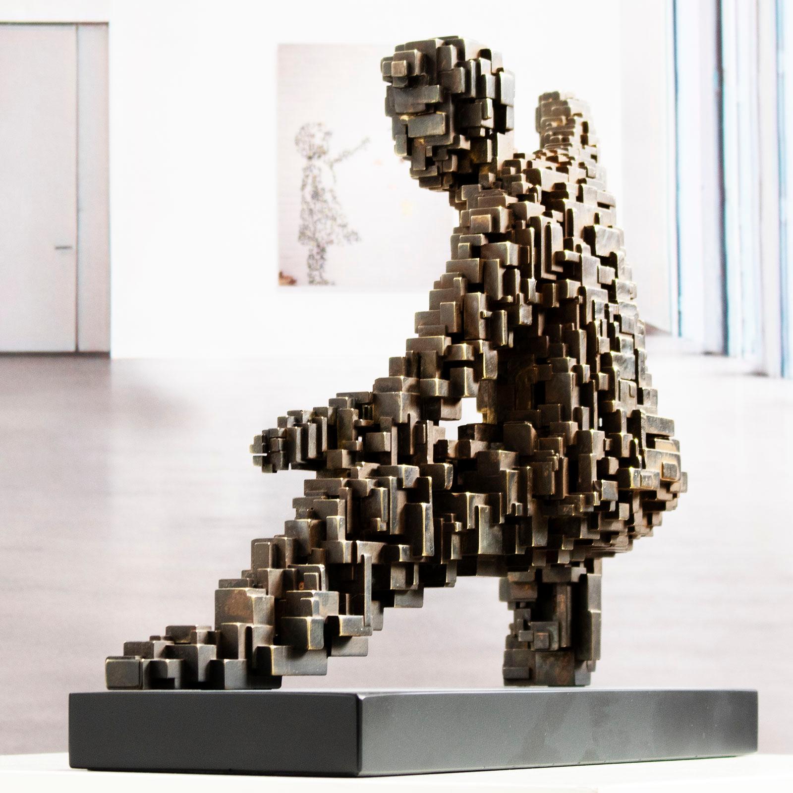 Single Whip - Miguel Guía Constructivist bronze layer Sculpture For Sale 4