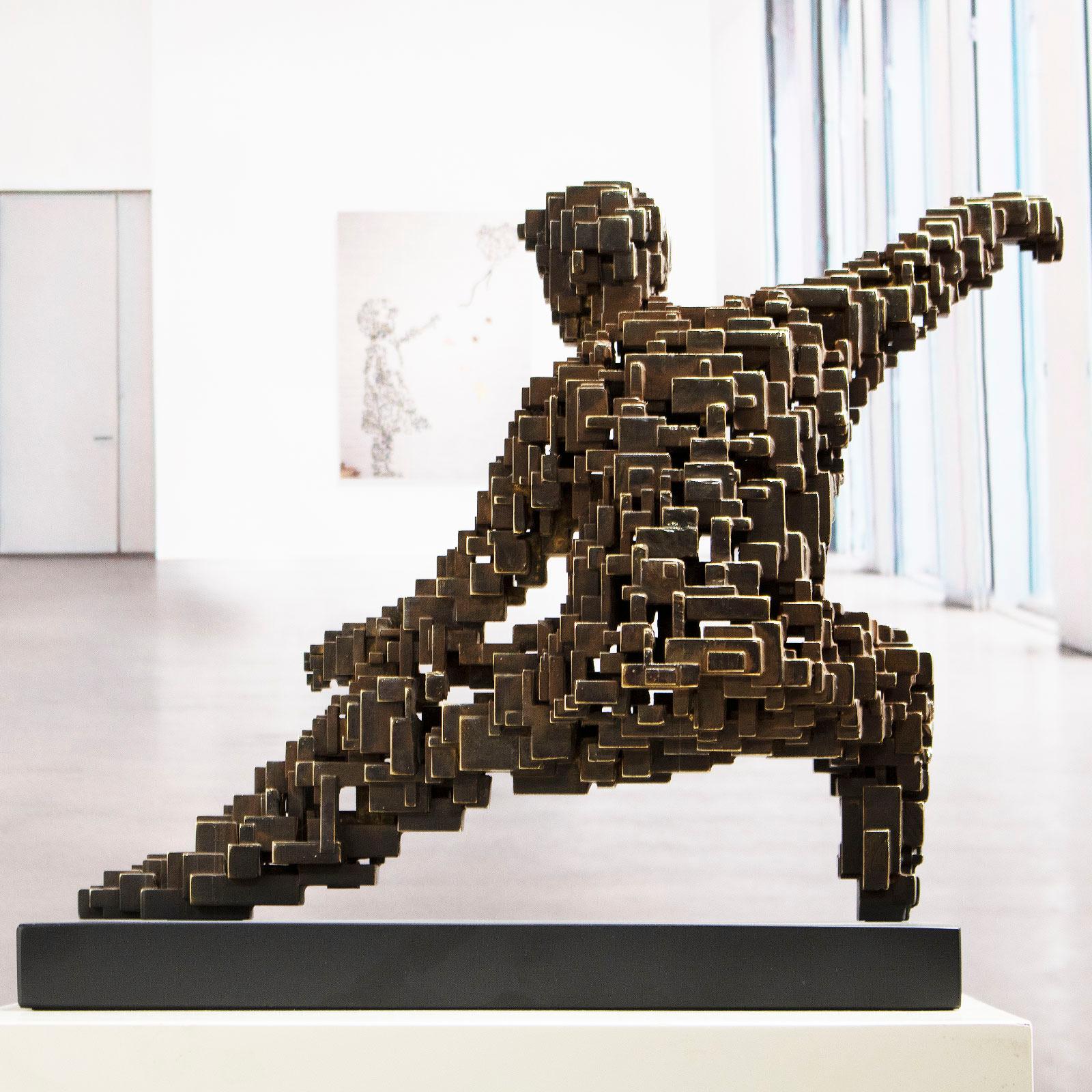 Single Whip - Miguel Guía Constructivist bronze layer Sculpture For Sale 5