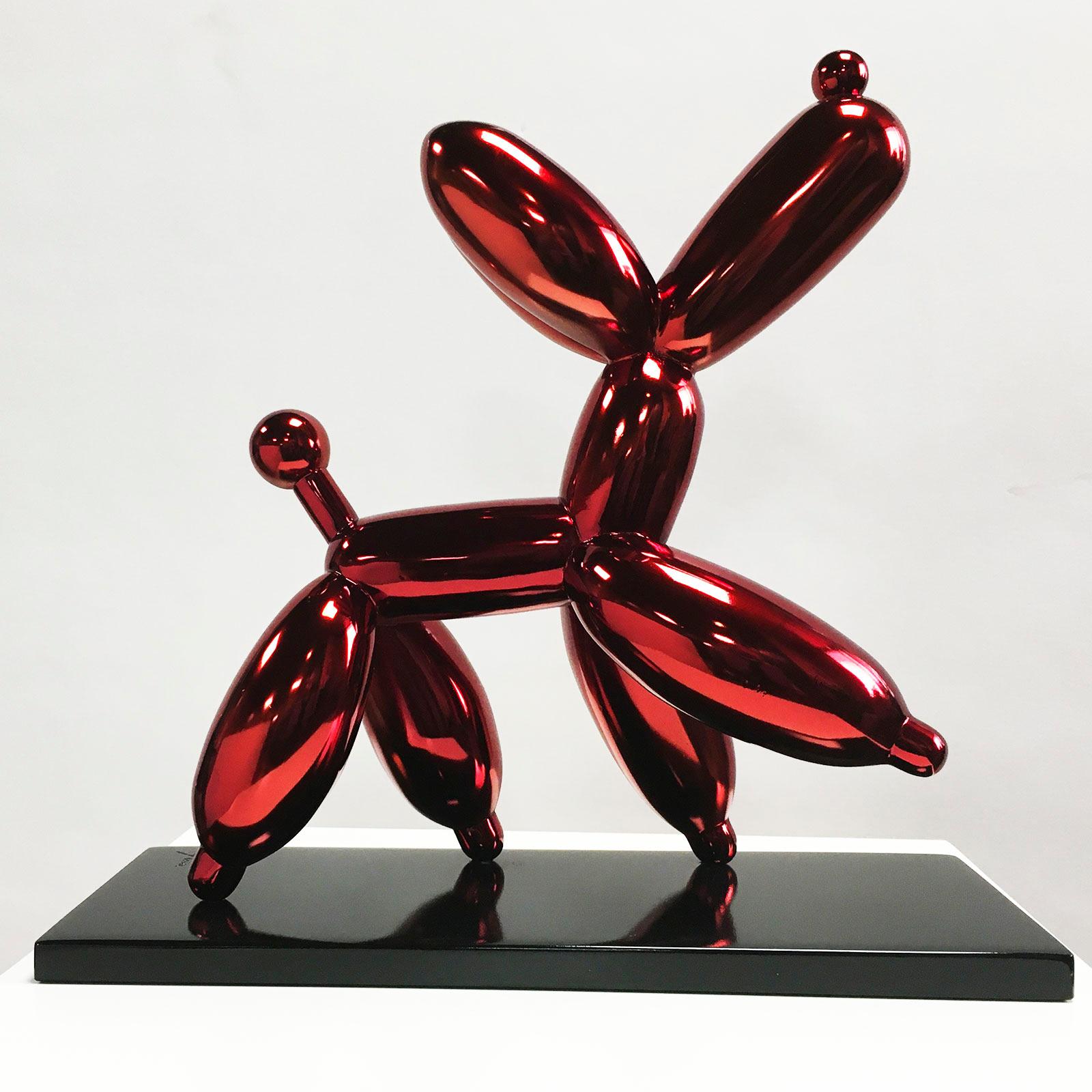 To receive this sculpture you have to indicate the color of the finish between Blue, Red and Nickel.

Pop Art Sculpture "Smug dog" by Miguel Guía.
The sculpture is made of a layer of nickel on cold smelting of copper with the base of graphite or