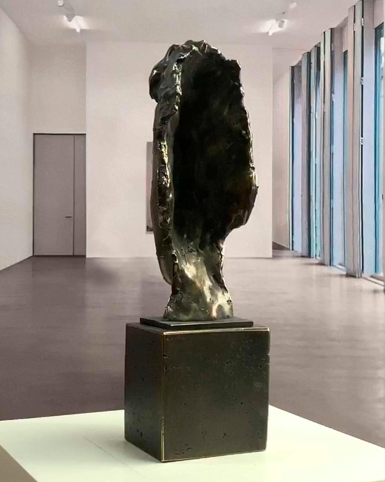We are Literature bronce - Miguel Guía Surrealist Bronze layer Sculpture For Sale 15