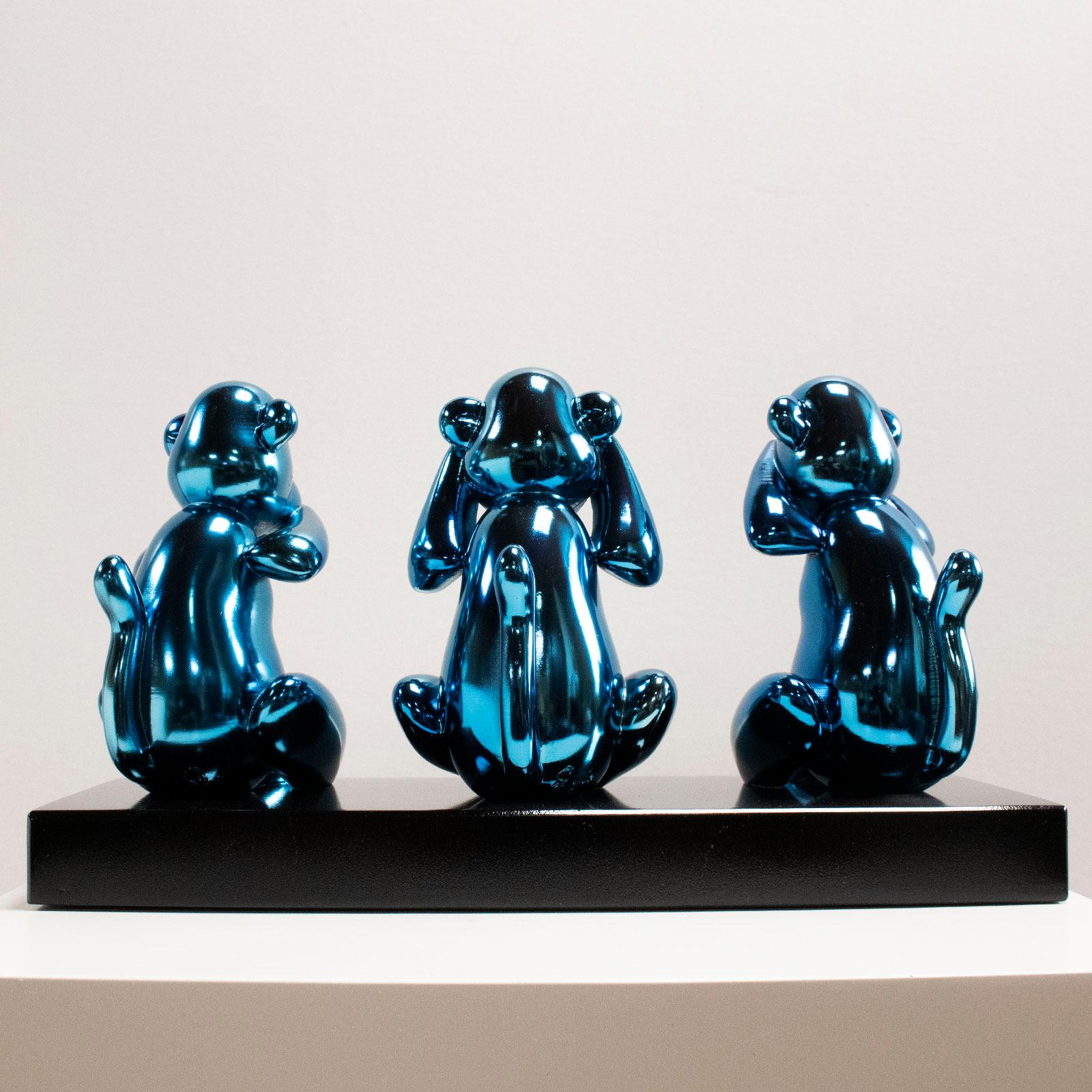 Wise monkeys blue - Miguel Guía, Pop Art Nickel layer Sculpture For Sale 4