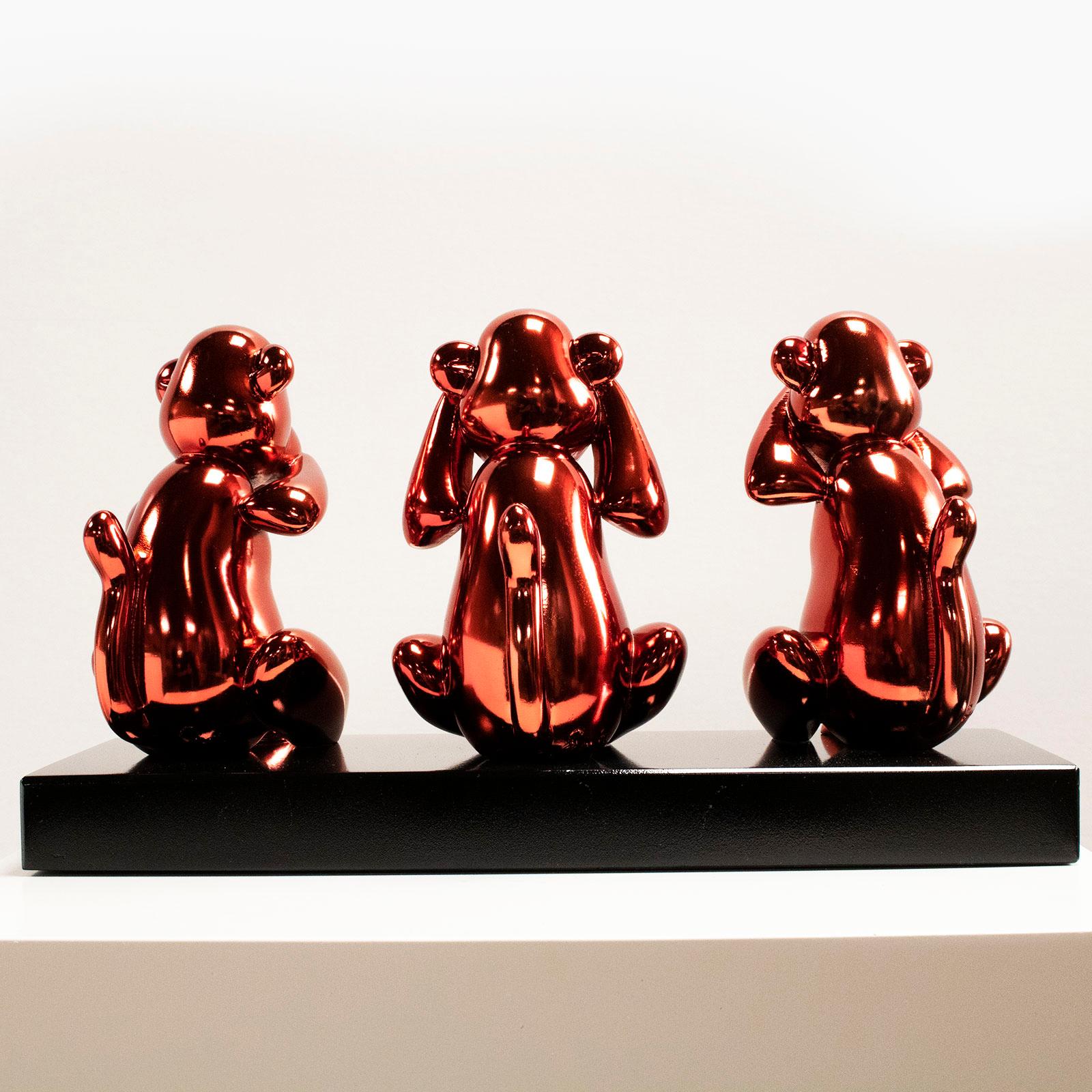 Wise monkeys red - Miguel Guía, Pop Art Nickel layer Sculpture 8