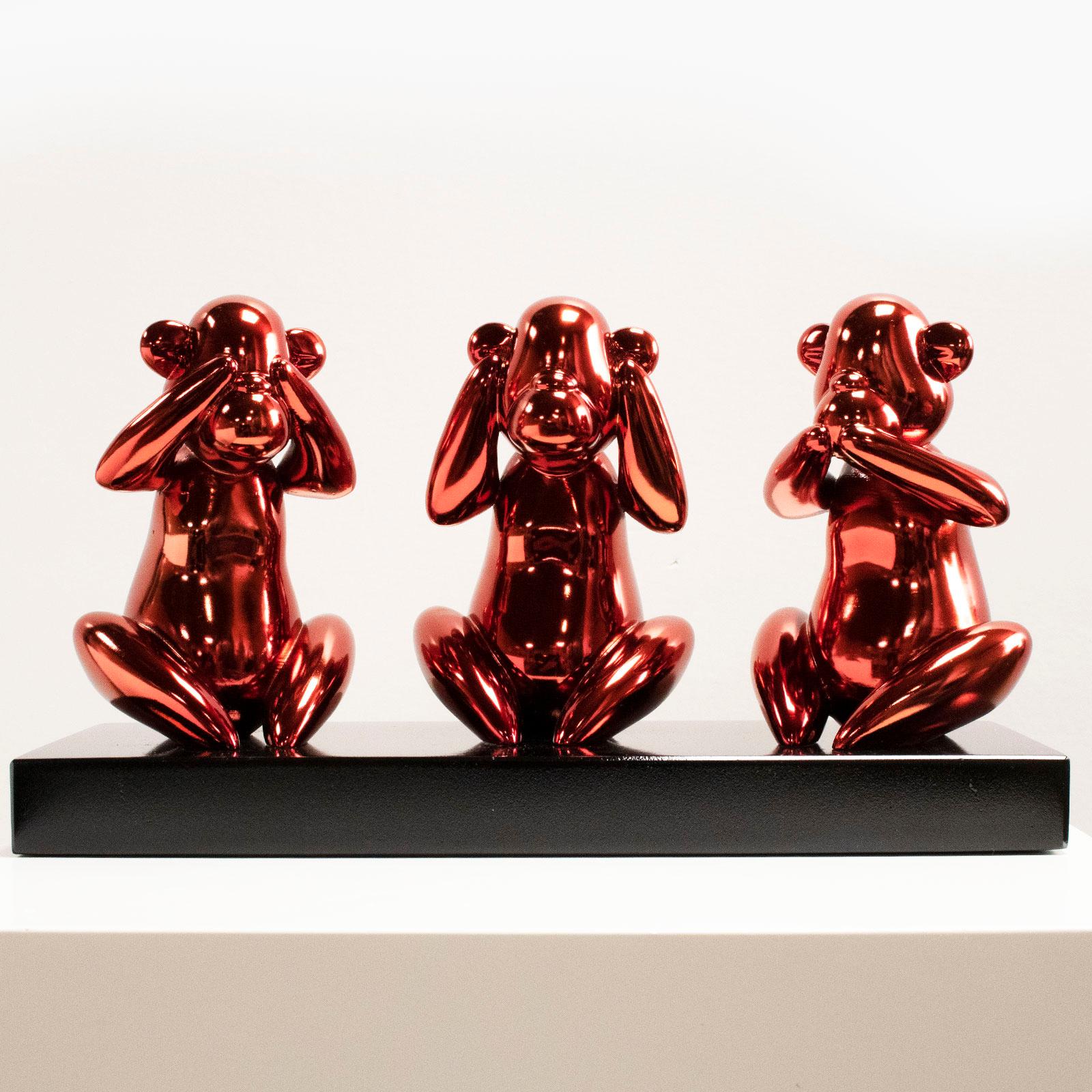Pop Art Sculpture "Wise monkeys red" by Miguel Guía.
The sculpture is made of a layer of nickel on cold smelting of copper with the base of graphite or marble dust.
Limited edition of 199 works.
Although the required time to deliver a shipment is