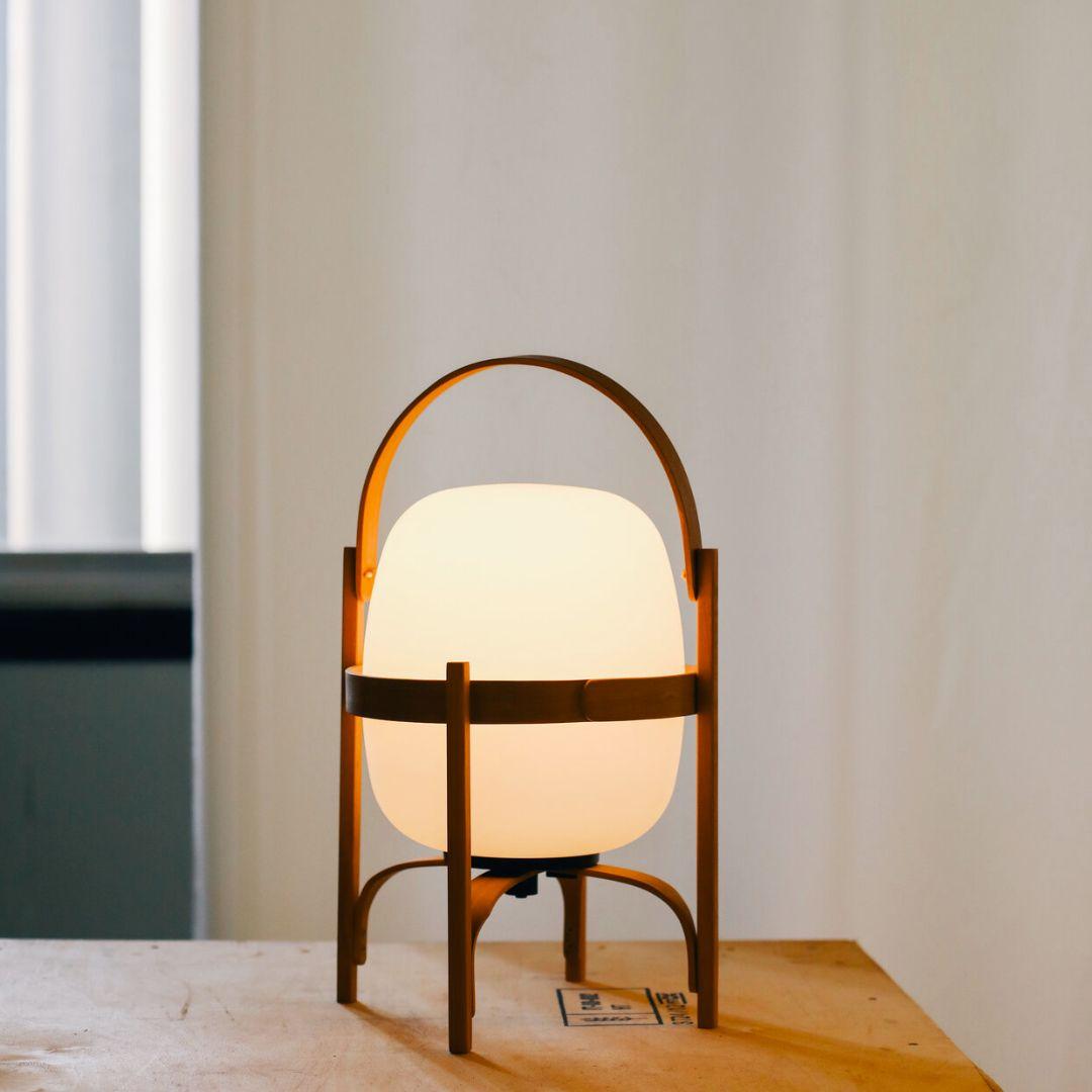 Contemporary Miguel Milá 'Cestita Bateria' Portable Lamp in Cherry and Glass for Santa & Cole For Sale