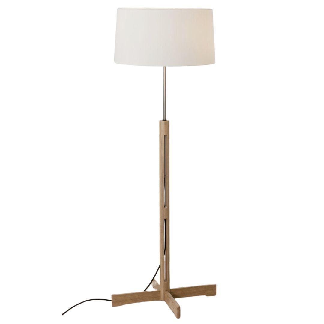 Miguel Milá 'FAD' Floor Lamp in Natural Oak and White Linen for Santa & Cole In New Condition For Sale In Glendale, CA