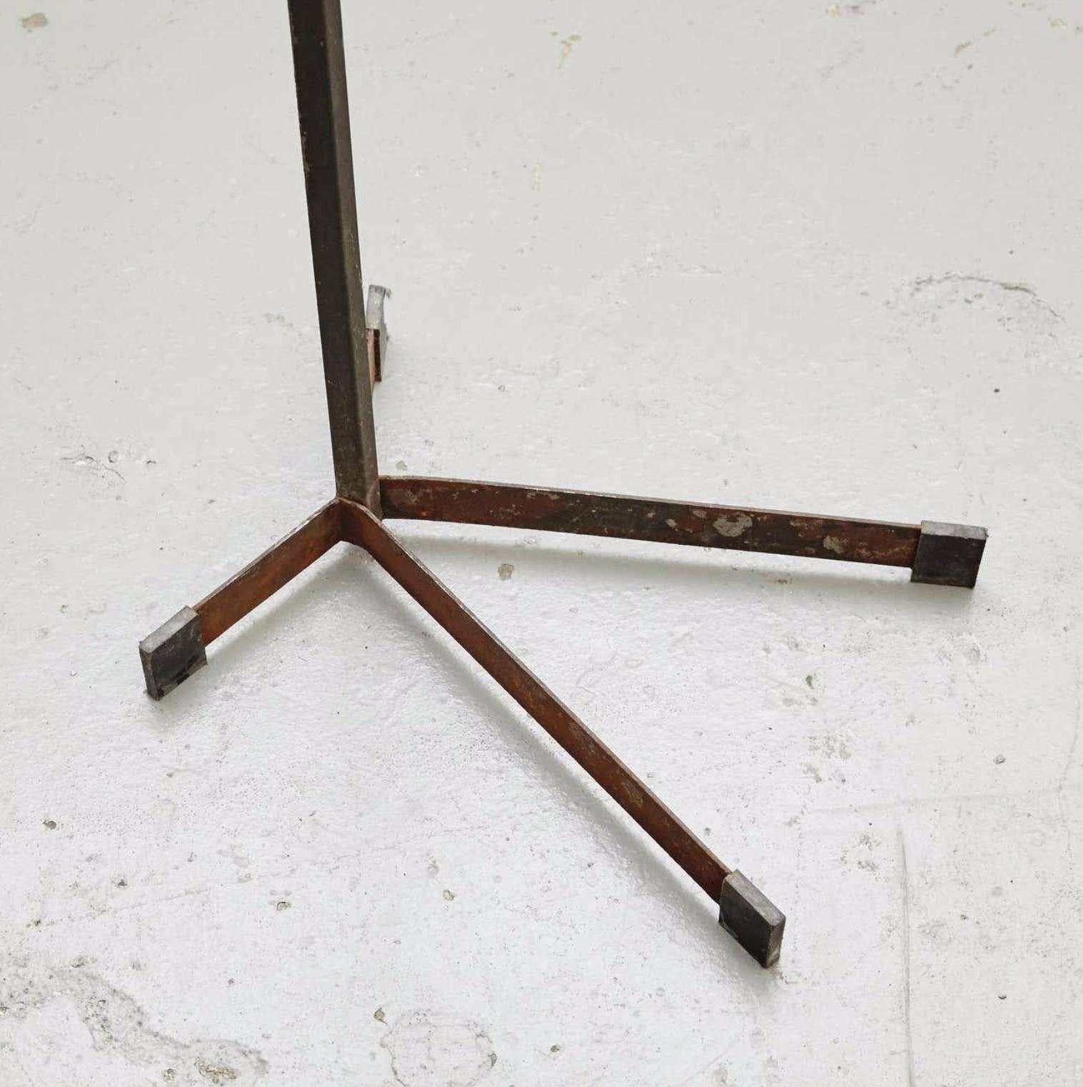 Miguel Mila' Floor Lamp: A Timeless Spanish Modernist Classic

Step into the world of Spanish modern design with this exquisite floor lamp by Miguel Mila', designed and manufactured in circa 1950 by Tramo, Spain. As a first edition piece, this lamp