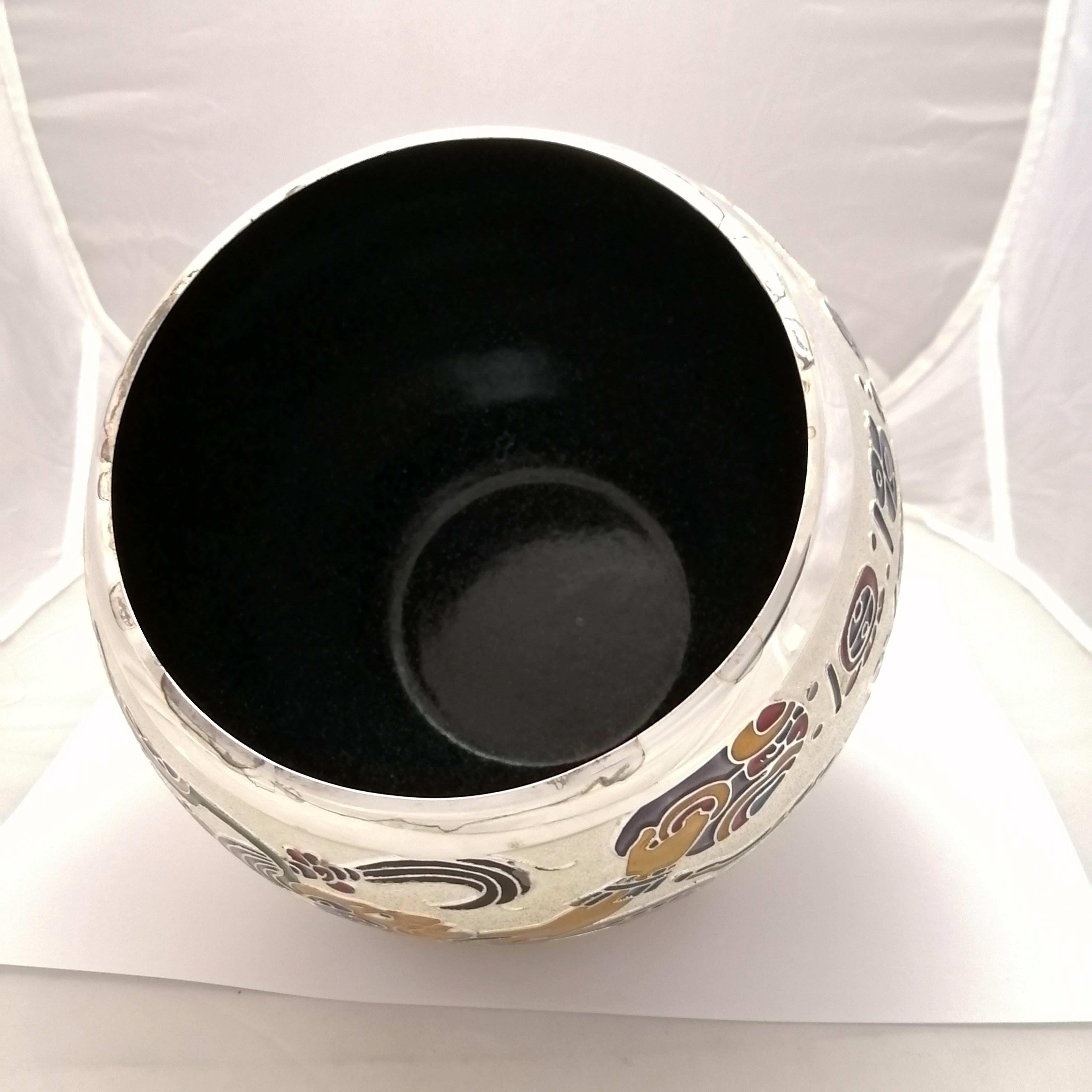 Miguel Pineda Mexican MCM Enameled Silverplate Vase with Prehispanic Scene in vendita 1