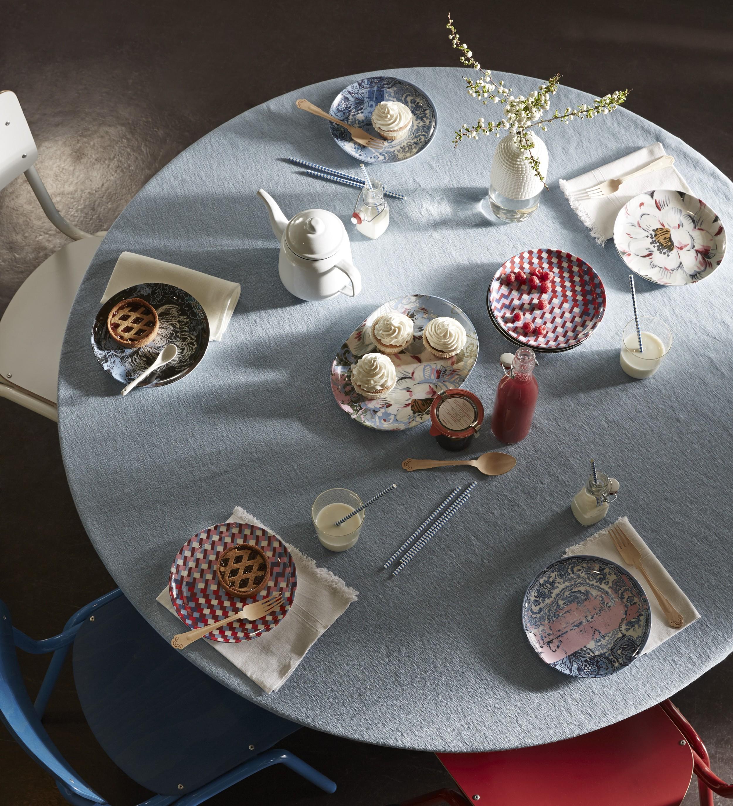 Display your favorite food on the new Miho melamine collection! 
Bring your food on the table in an unexpected way with this new tray.
Material 100% Melamine
Size 11.8/1/8.3 in (30/2,5/21 cm)
