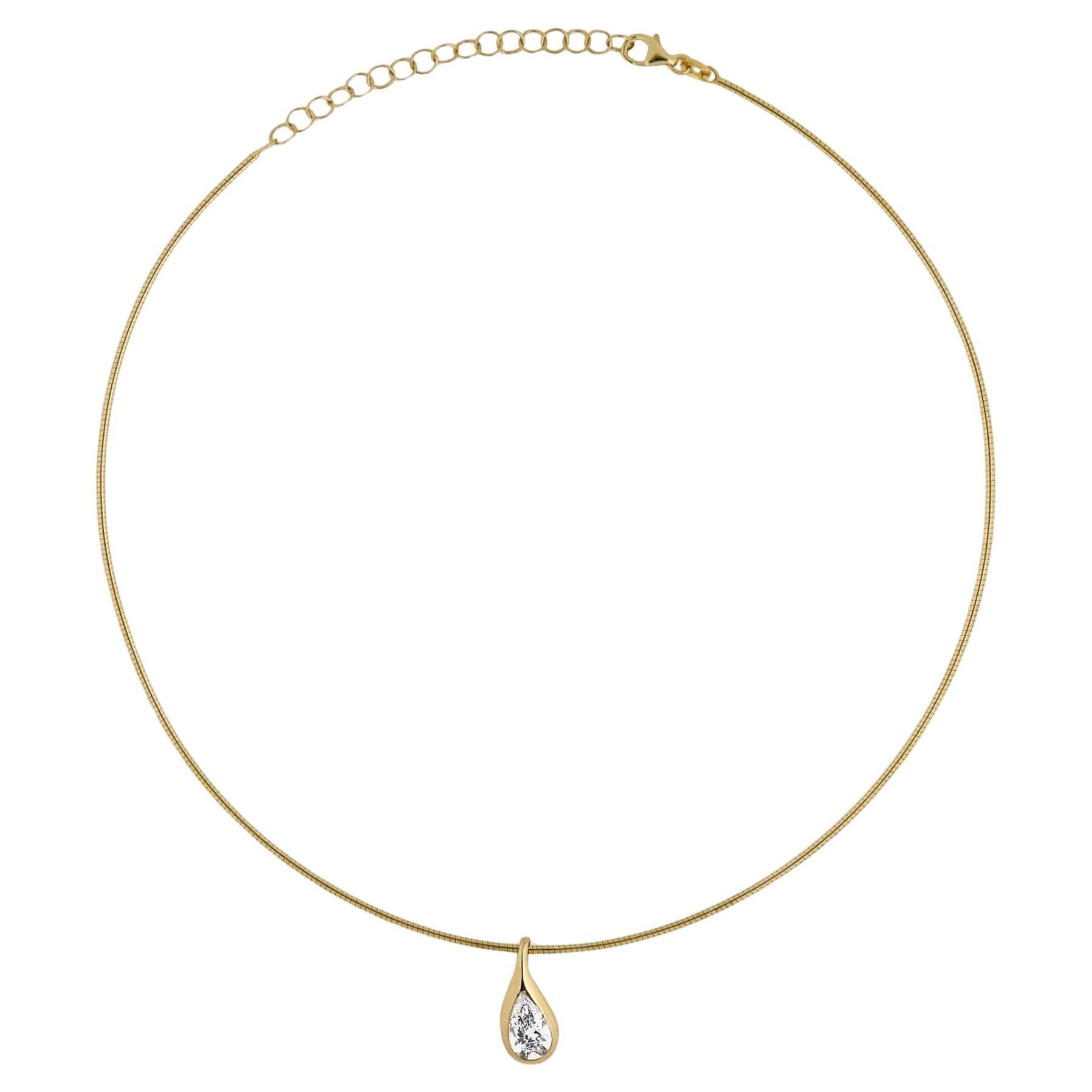 Ciondolo con diamante a pera Mika su collana a bracciale in oro giallo