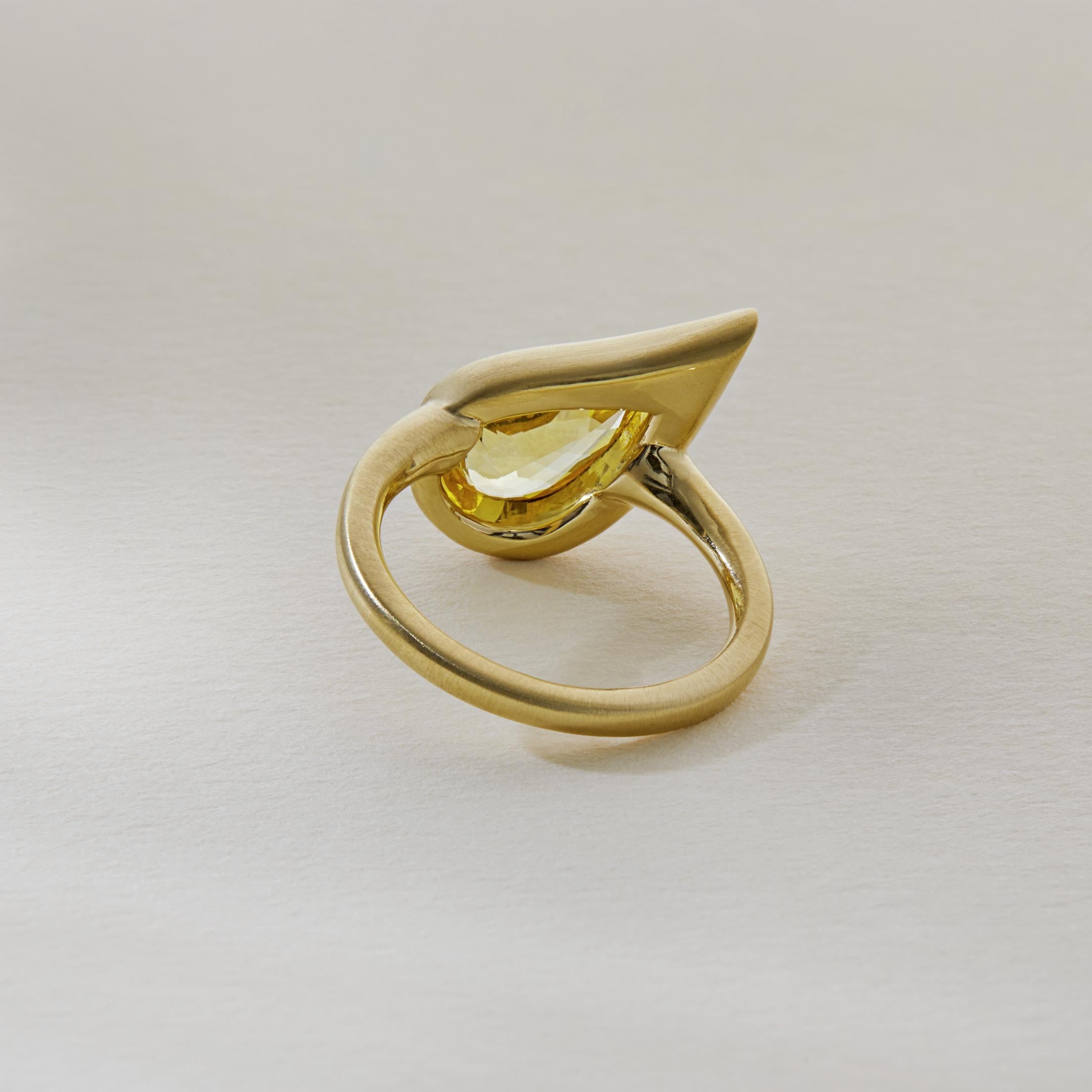 Contemporary Mika Pinky Ring with Pear Yellow Sapphire For Sale