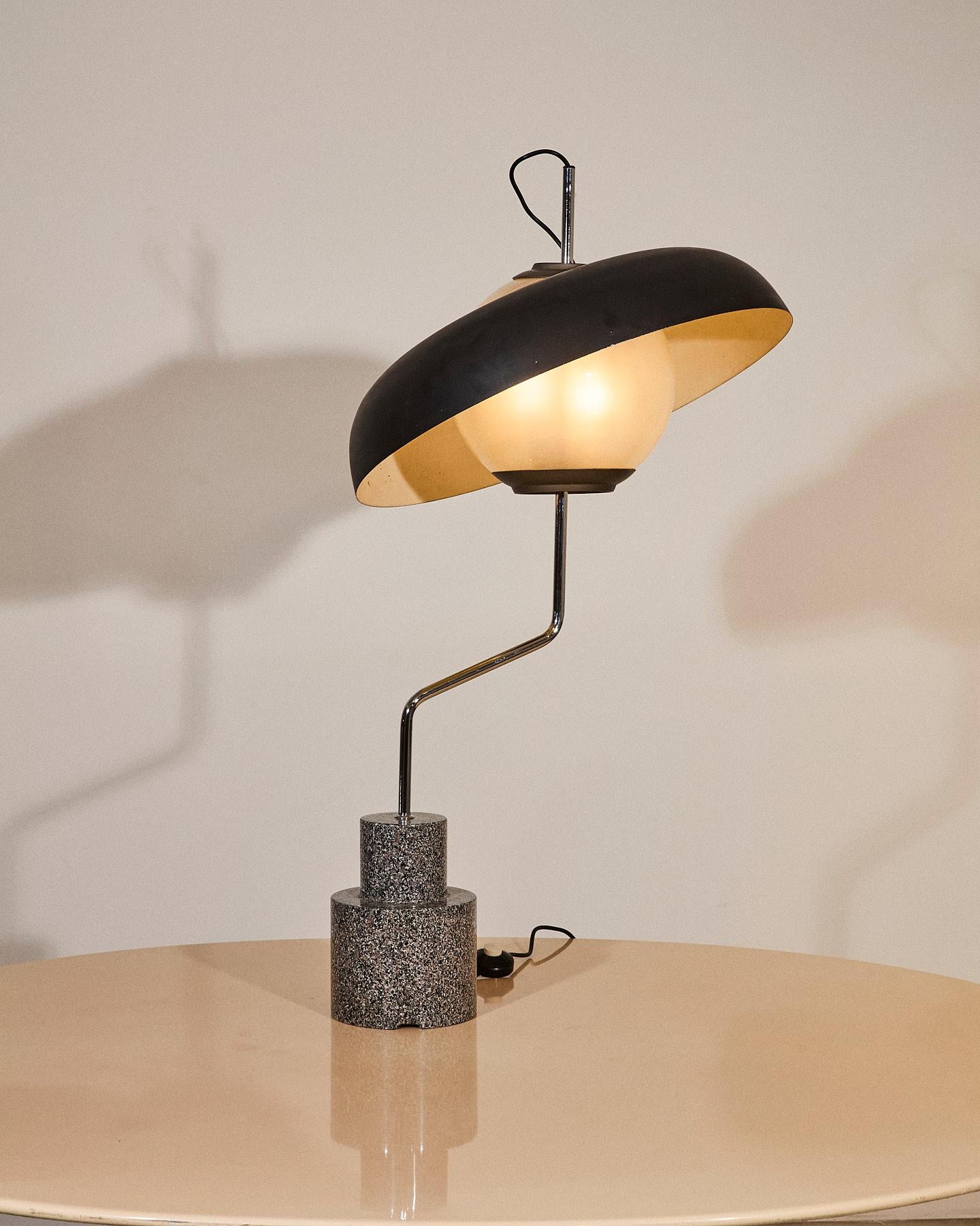 Mid-Century Modern Mikado, large Luigi Caccia Dominioni table lamp For Sale