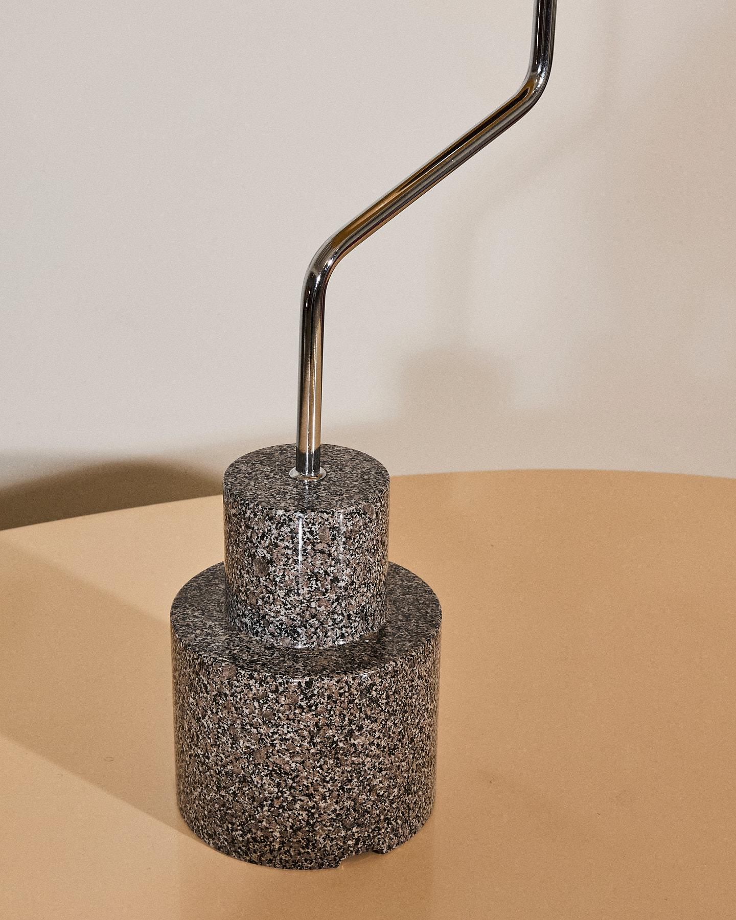 Mikado, large Luigi Caccia Dominioni table lamp In Good Condition For Sale In Milano, Lombardia