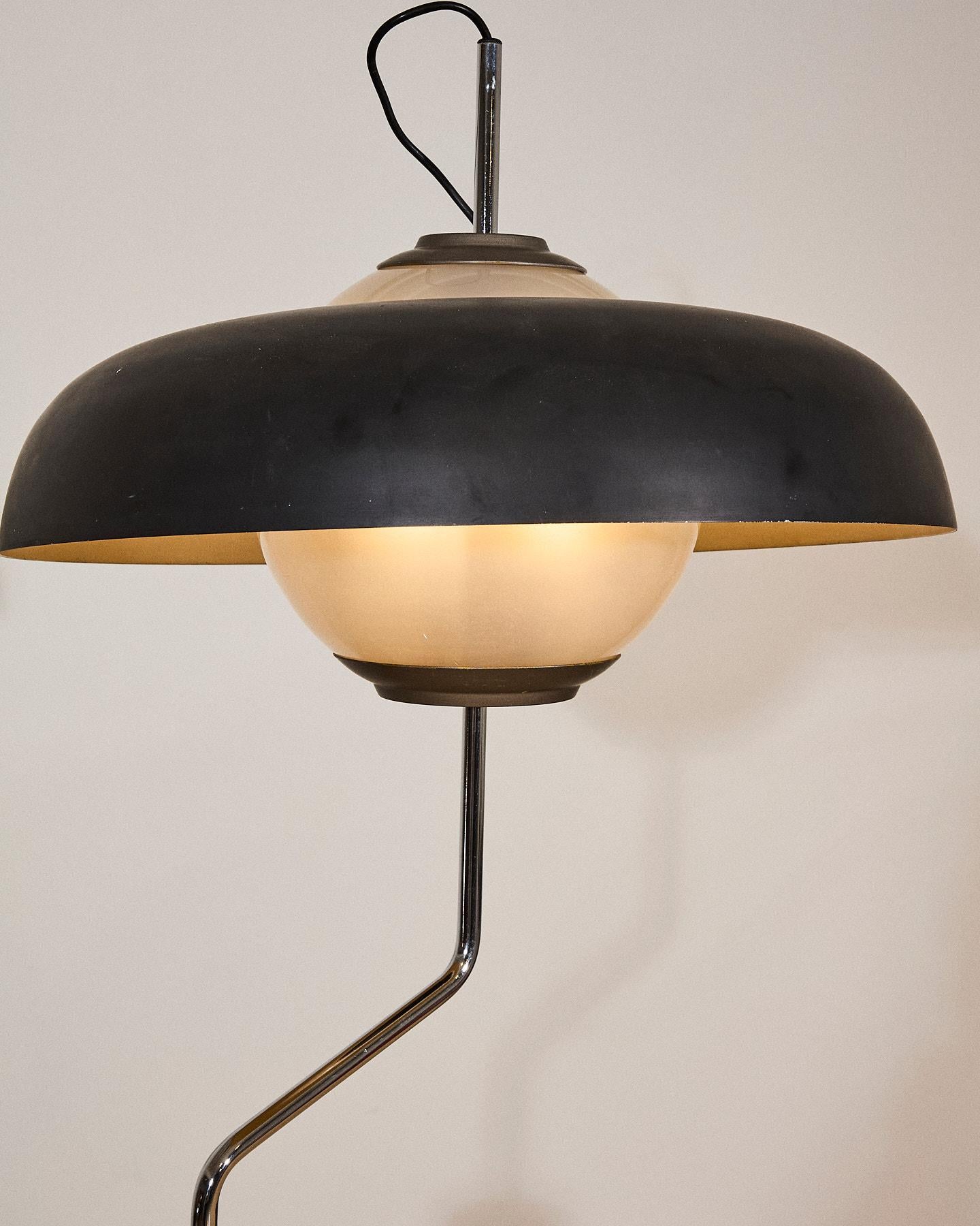 Mikado, large Luigi Caccia Dominioni table lamp For Sale 1