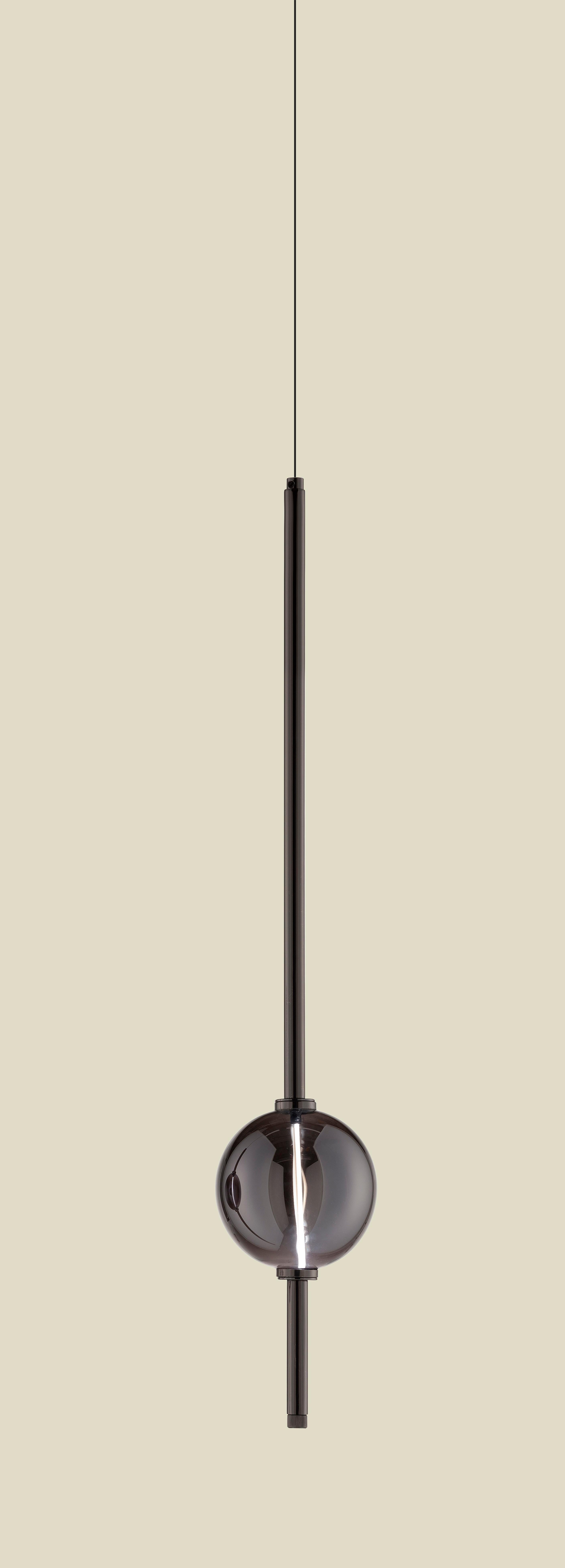 Lampada a sospensione Mikado Out di Euroluce Lampadari
Dimensioni: Ø 12 x H. 70 cm.
Materiali: Metallo e vetro.

Disponibile in diversi colori. I prezzi possono variare. Tutte le nostre lampade possono essere cablate a seconda del Paese. Se viene