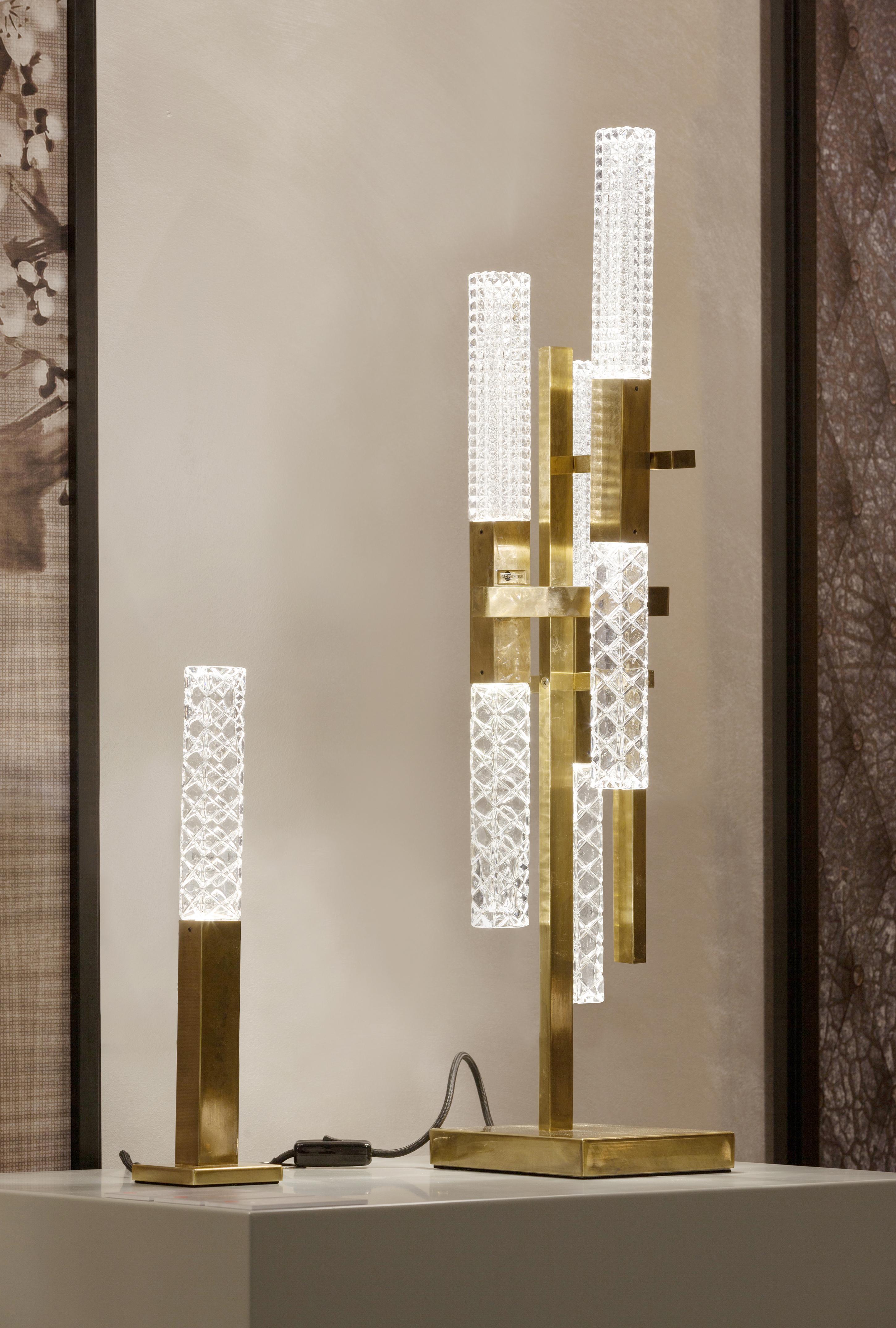 italien Lampe de bureau Mikado en laiton satiné et diffuseurs en cristal en vente