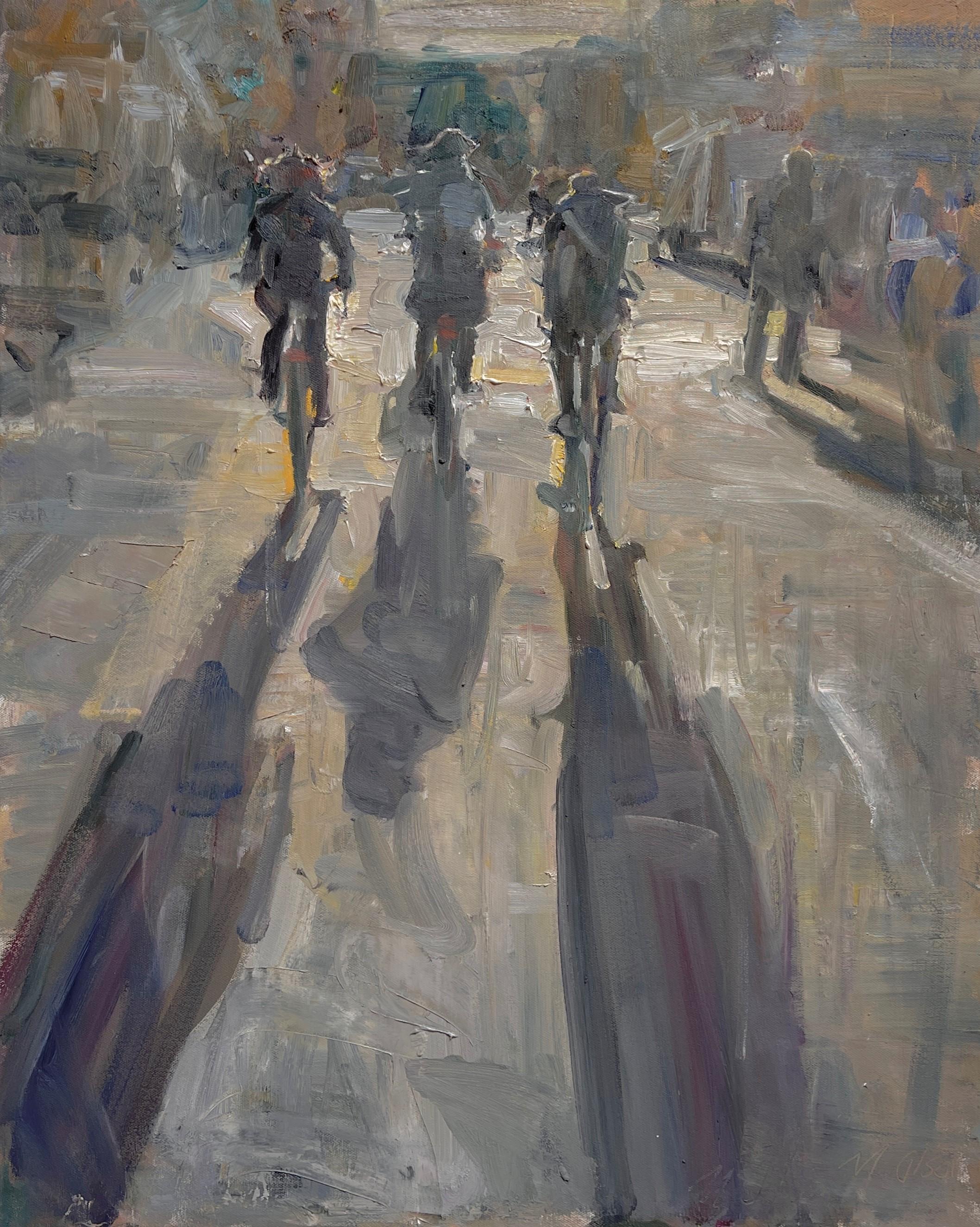 "Long Shadows" (2024) di Mikael Olson (USA) è un dipinto a olio originale, realizzato a mano, che raffigura tre ciclisti che percorrono un sentiero in bicicletta, con il sole della sera che proietta tre lunghe ombre verso il punto di vista