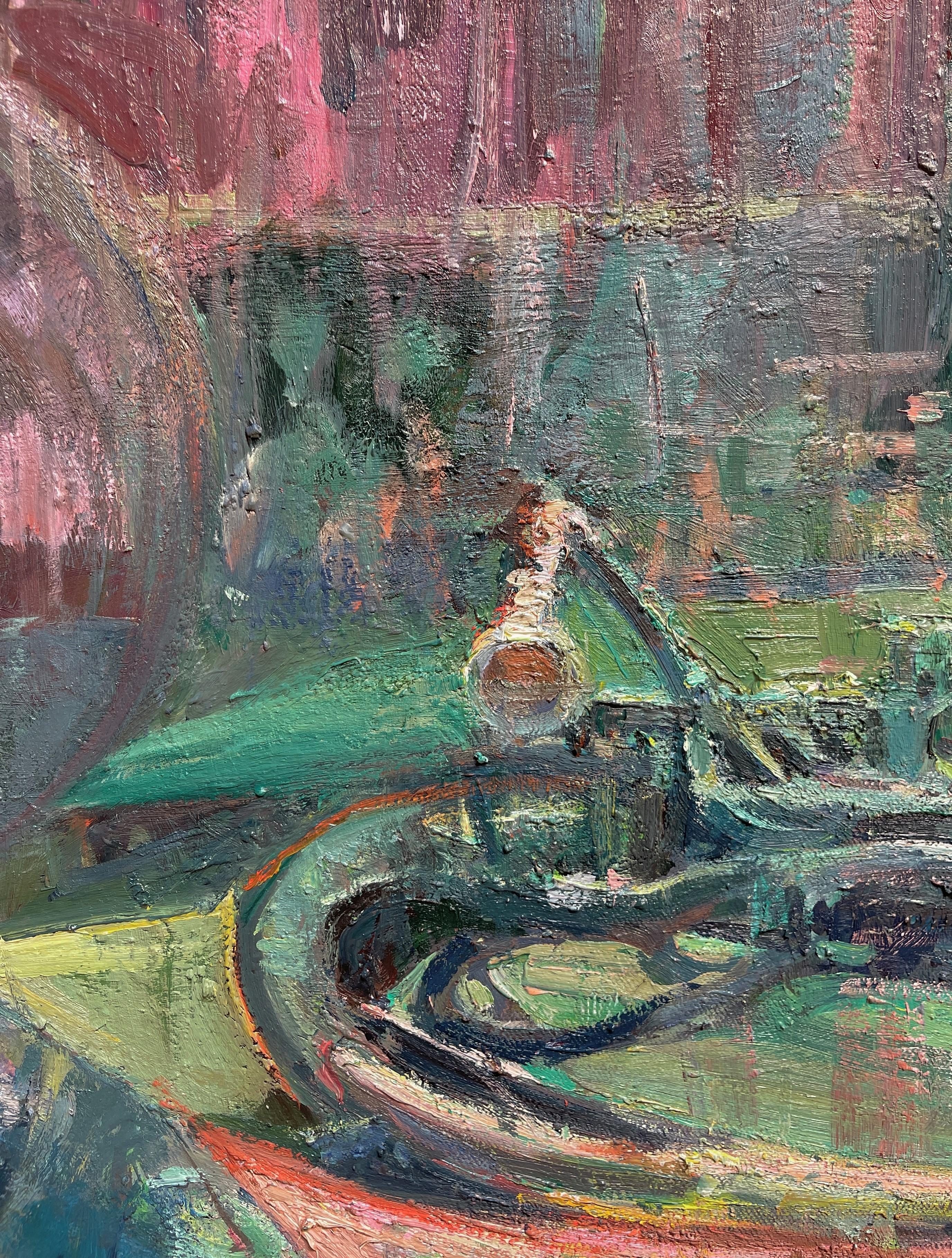 „Tuba at Rest“ (2024) von Mikael Olson, impressionistisches Öl-Stillleben im Angebot 1