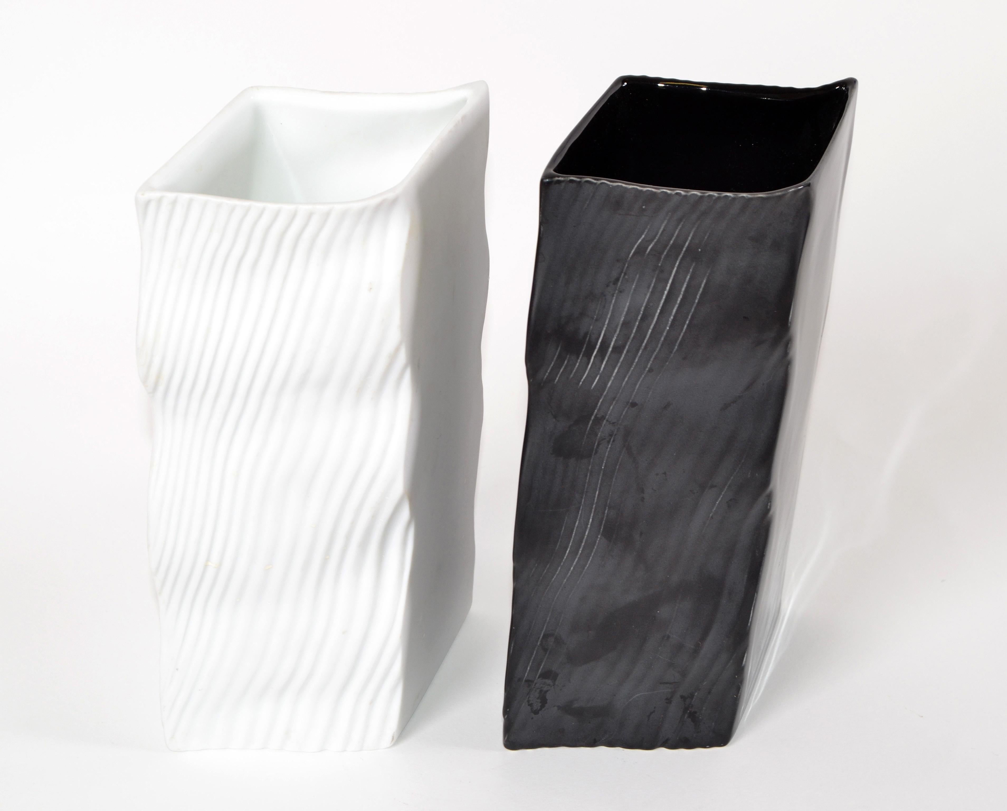 20th Century Mikasa Japan Ceramic Black and White Vases Wave Mid-Century Modern, Set of 2 For Sale