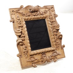 Mike Bell Miroir en bois sculpté et orné