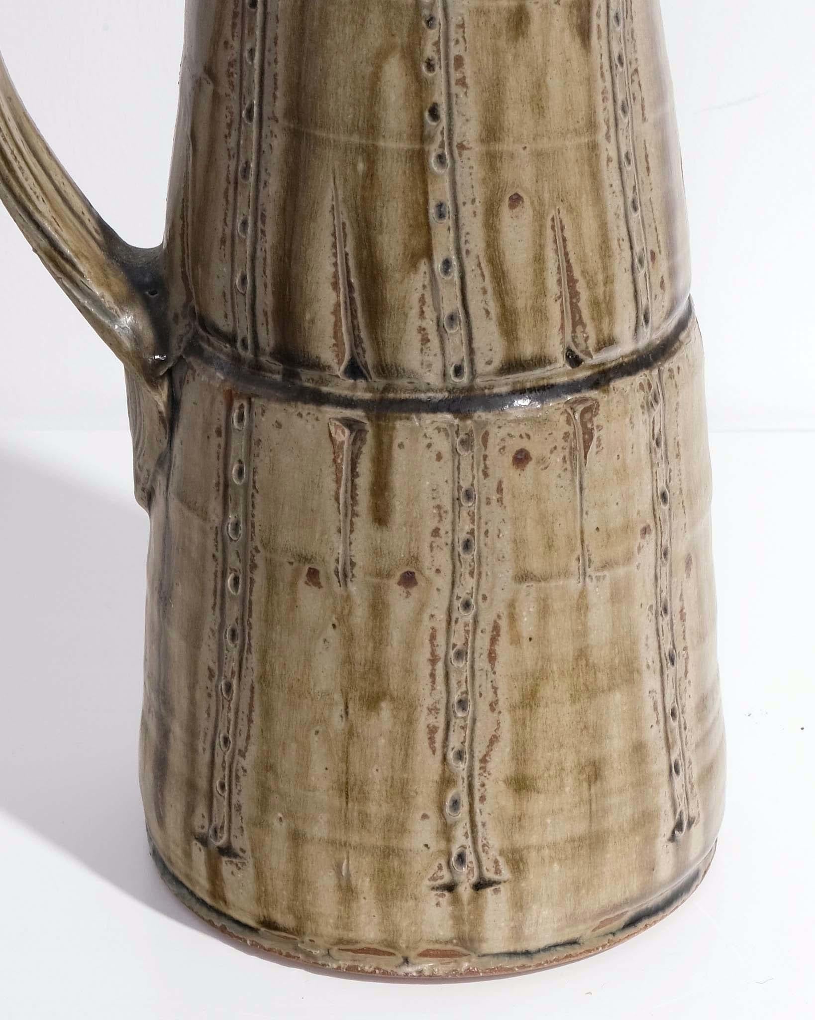 20ième siècle Mike Dodd, vase en bouteille en vente