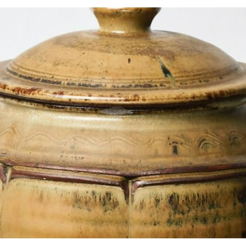 Mike Dodd, Grand pot en grès et couvercle Excellent état - En vente à London, GB
