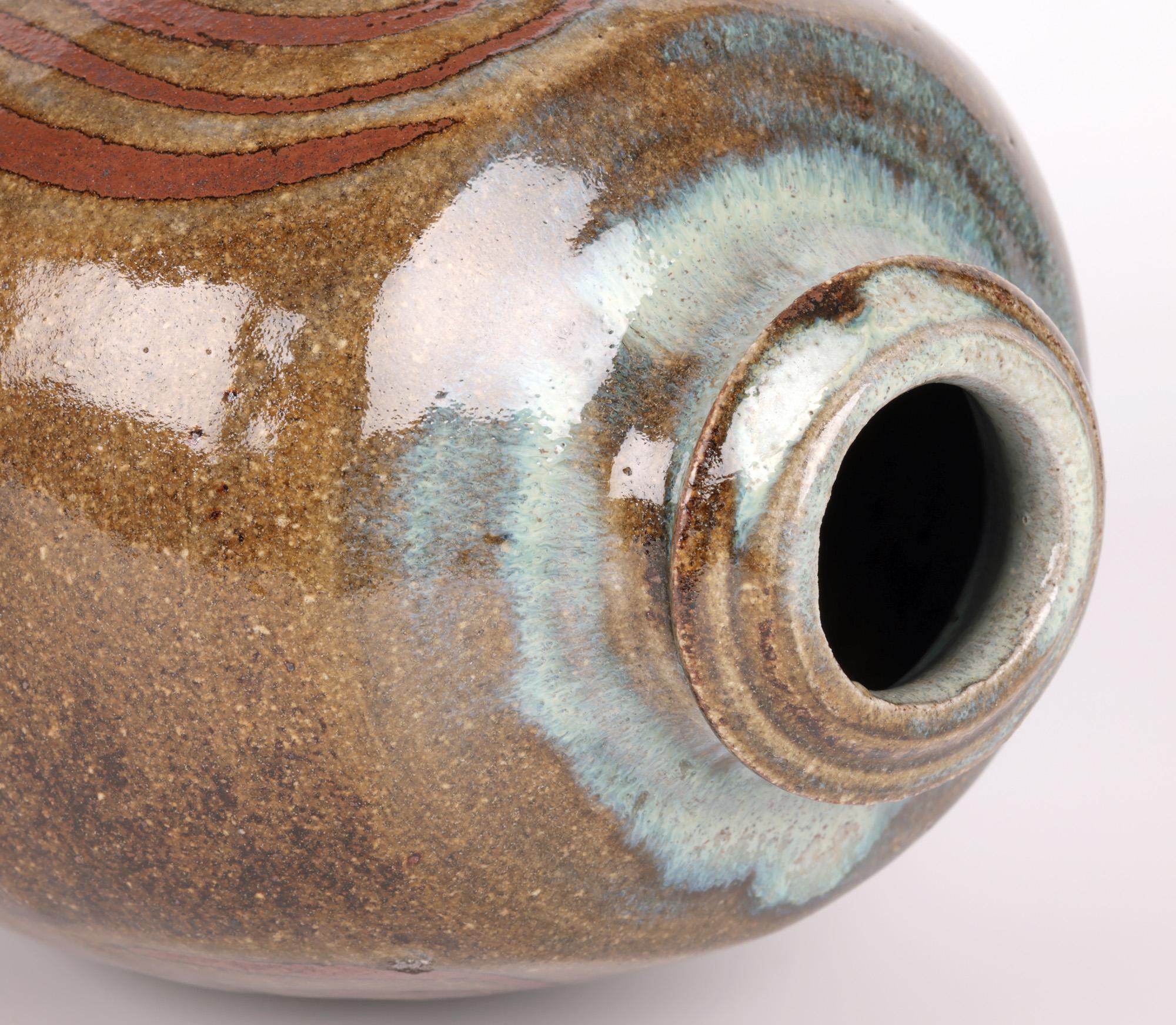 Grès Vase en poterie Mike Dodd Studio avec motif d'arbre stylisé en vente
