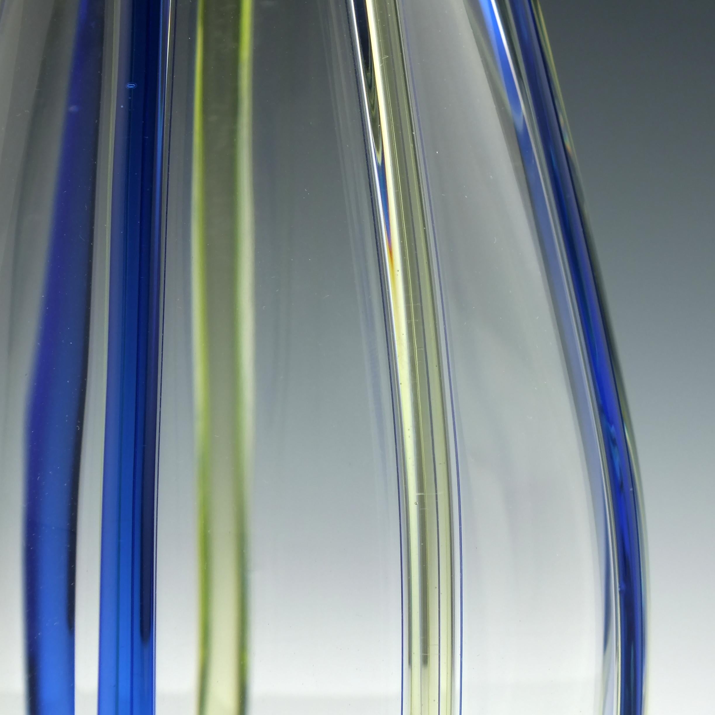 Hand-Crafted Mike Hunter Blue and Green Glass Illusion Vase For Sale