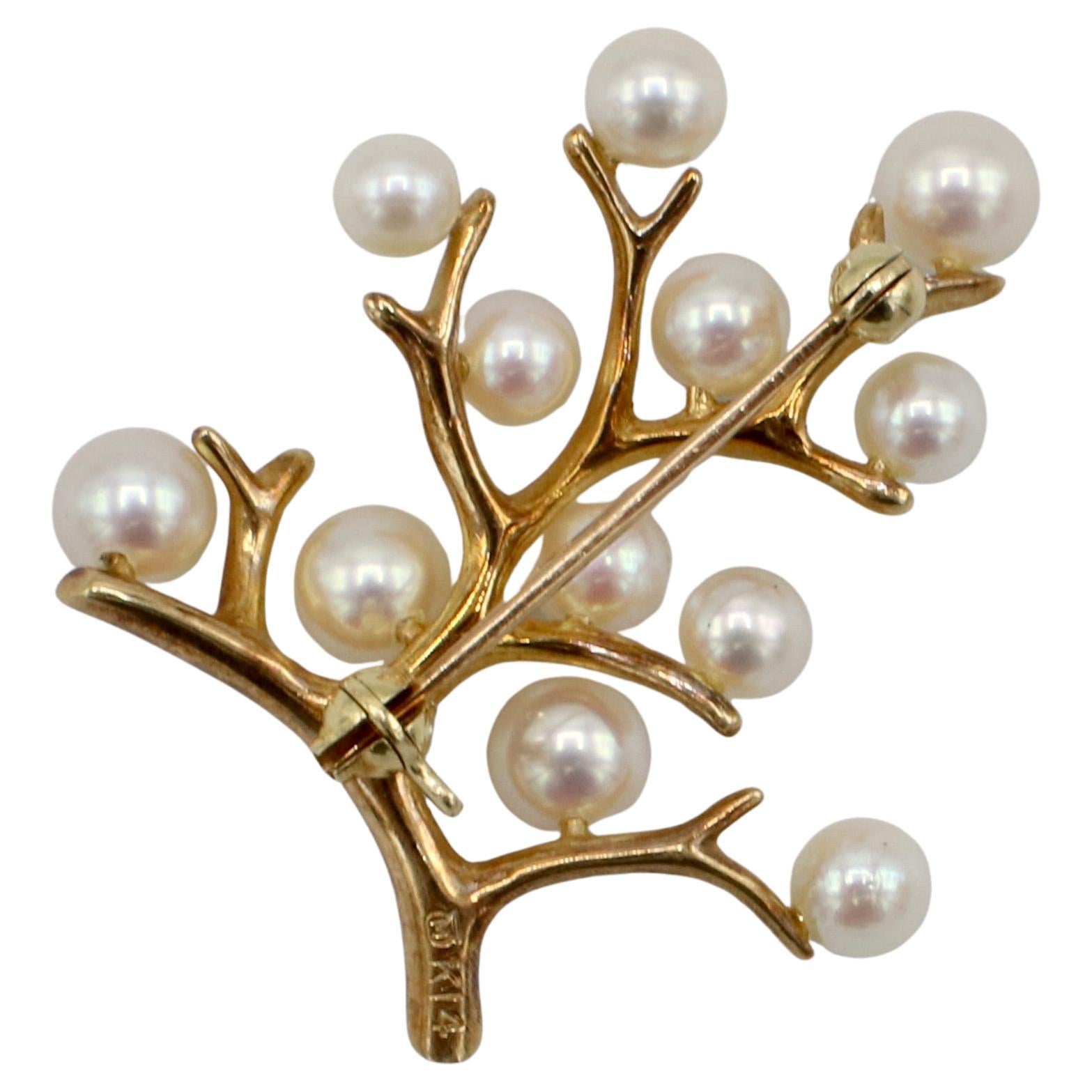 Contemporary Mikimoto 14 Karat Yellow Gold Akoya Cultured Pearl Tree of Life Brooch Pin For Sale