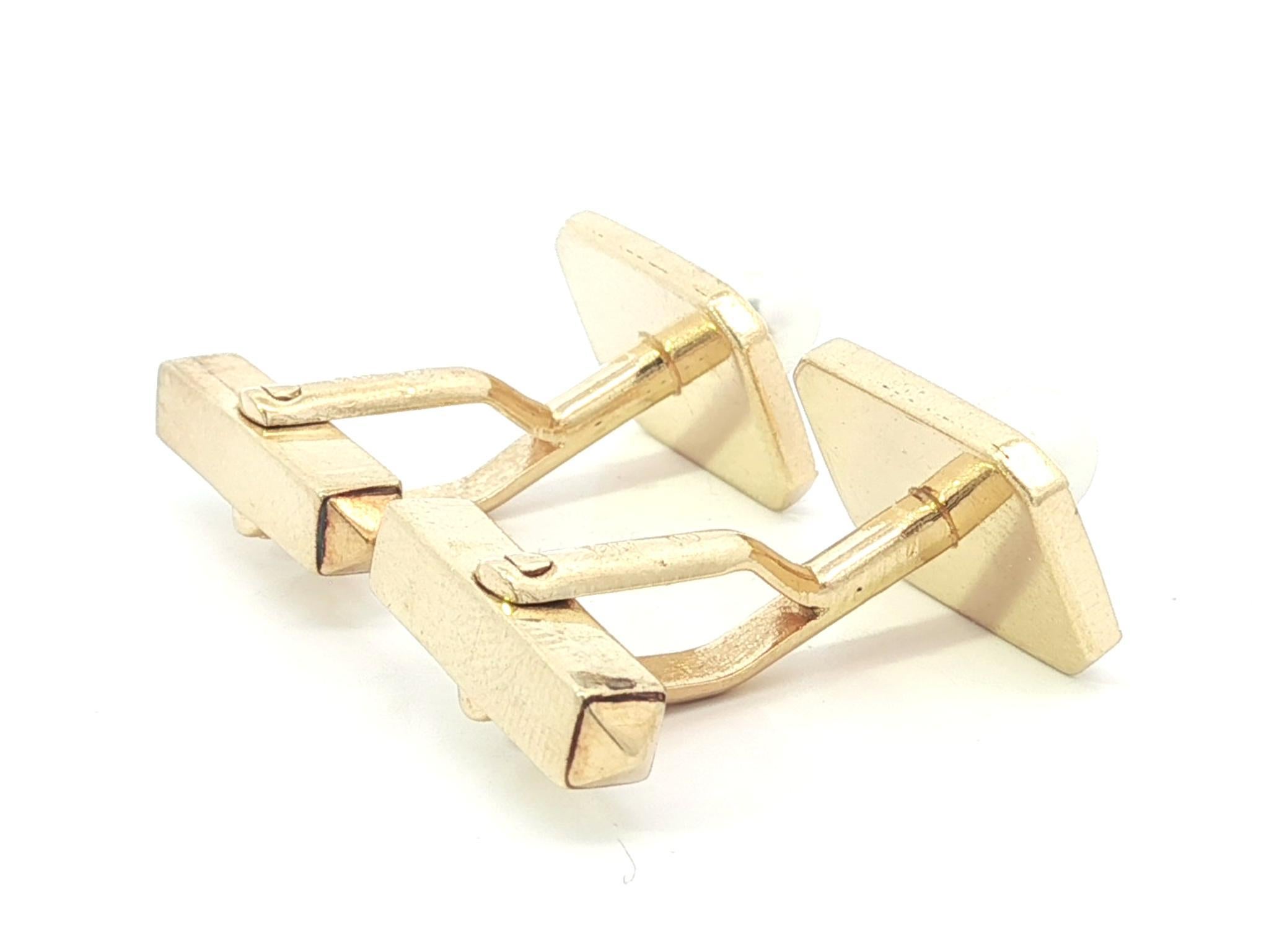 Mikimoto 14k Gold Top Quality Pearl & Mother Of Pearl Rectangular Cufflinks For Sale 1