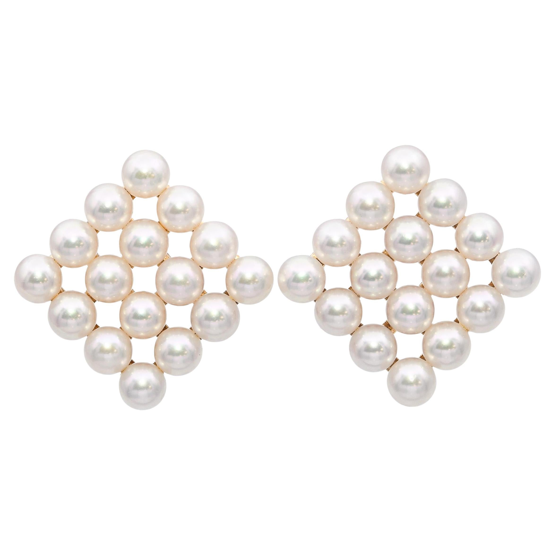 Orecchini a grappolo di perle in oro giallo 14k Mikimoto