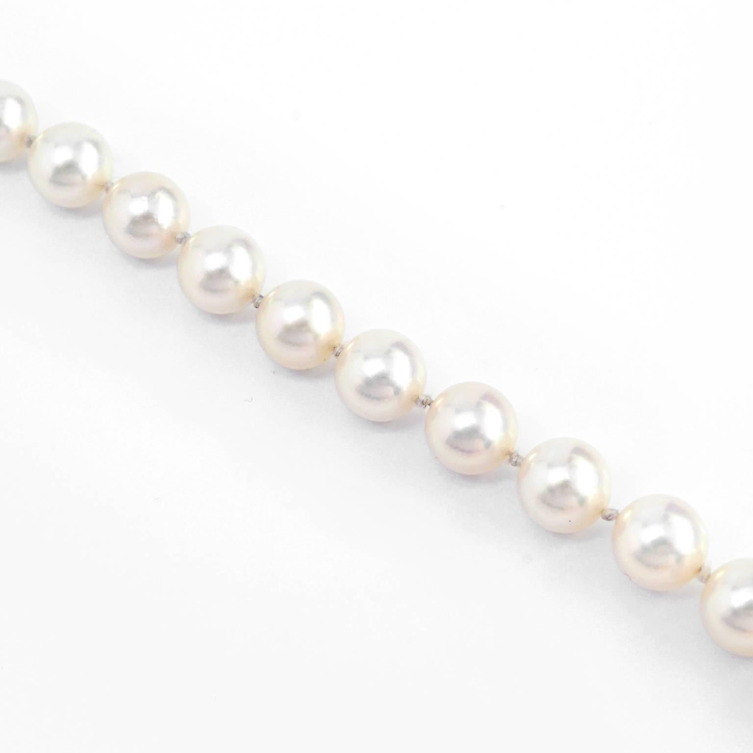 Women's or Men's Mikimoto 17 1/2 Inch Pearl Necklace