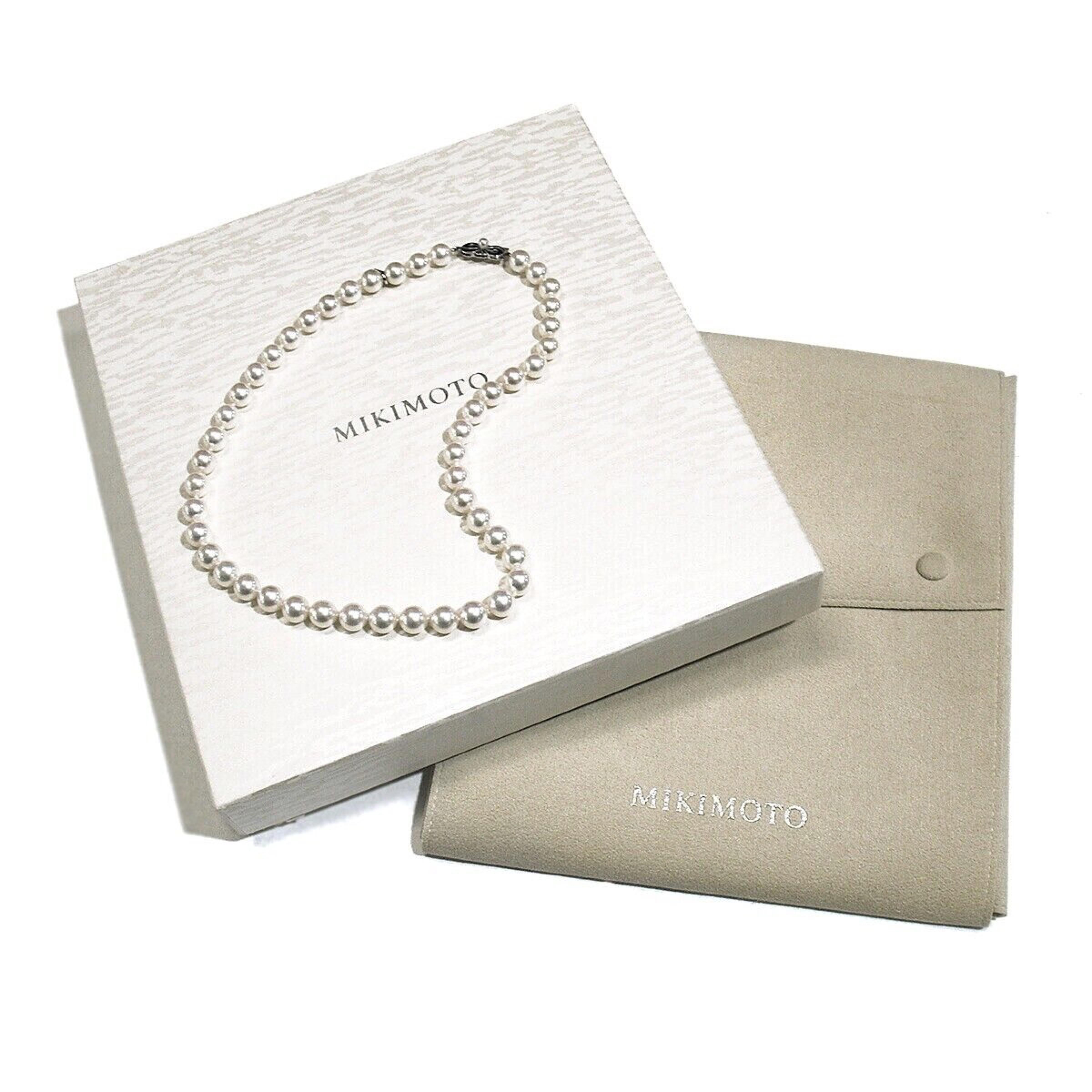Women's Mikimoto Fine Pearl Strand Necklace & 18K Gold Blue Enamel Clasp